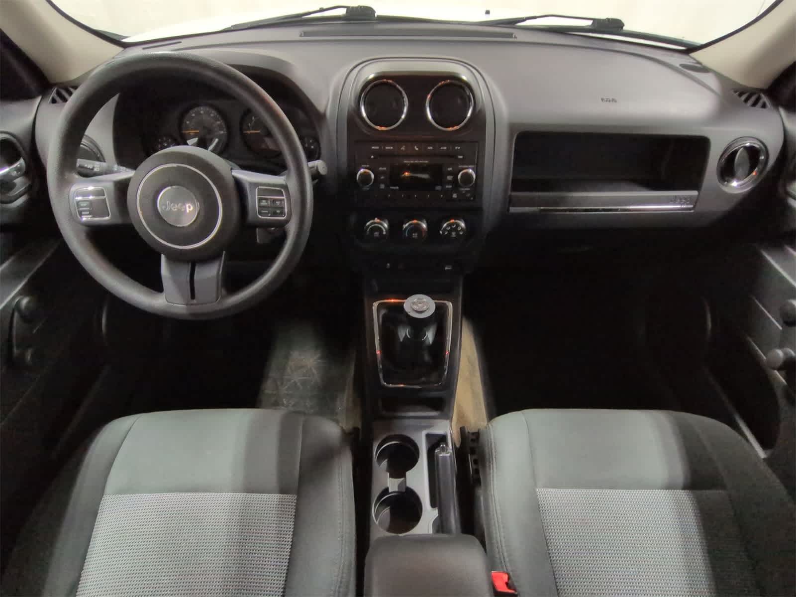 Thumbnail: 2016 Jeep Patriot - 16