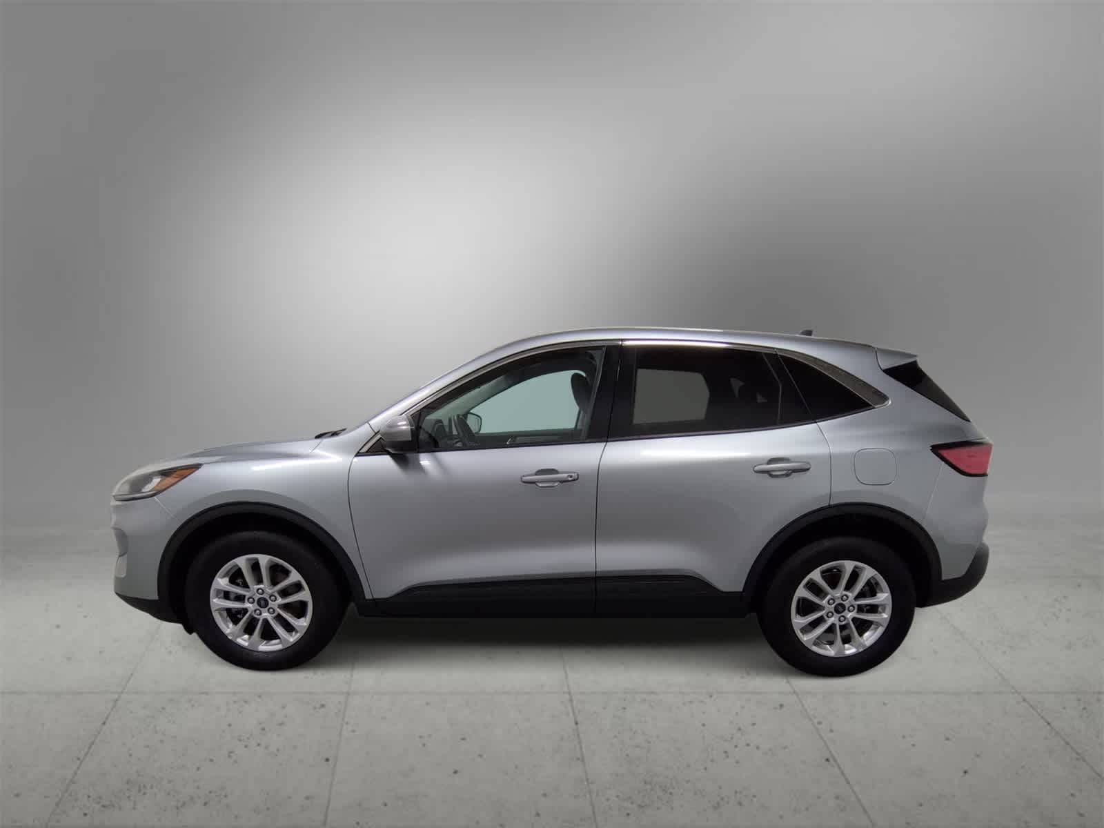 Thumbnail: 2021 Ford Escape - 5