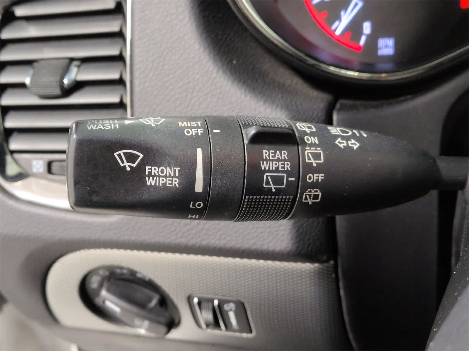 Thumbnail: 2018 Dodge Durango - 29