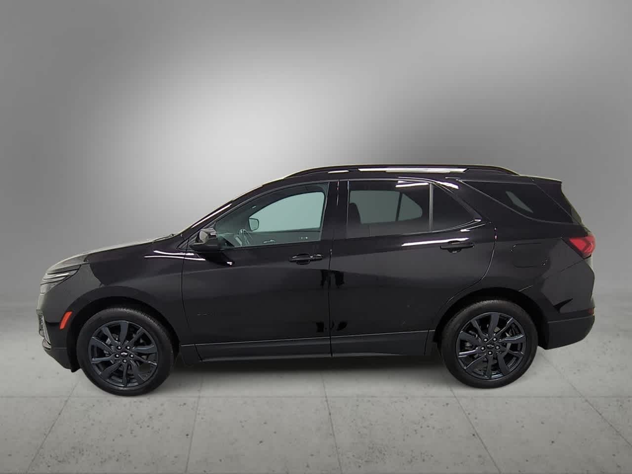 Thumbnail: 2022 Chevrolet Equinox - 5