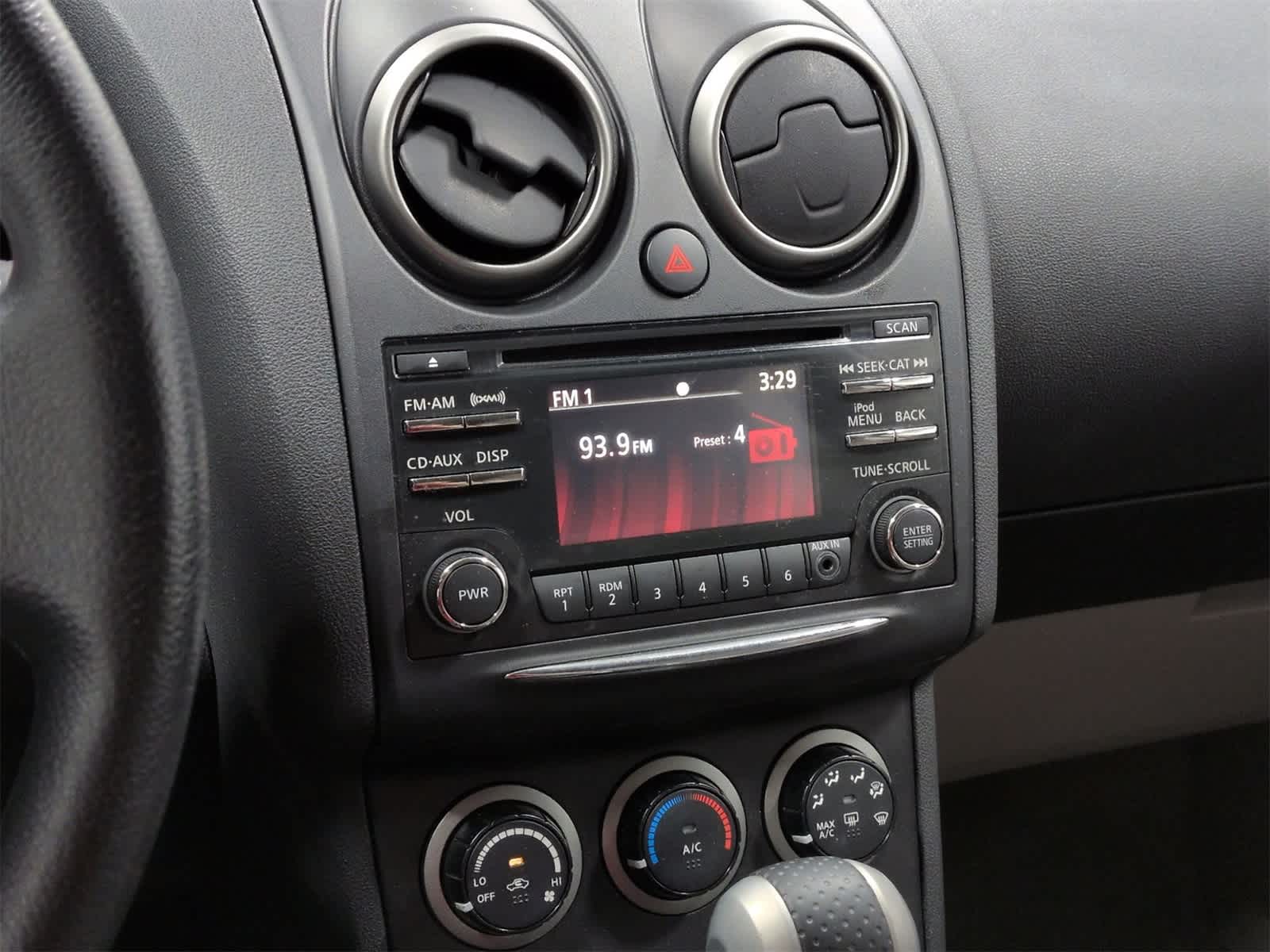 Thumbnail: 2013 Nissan Rogue - 28