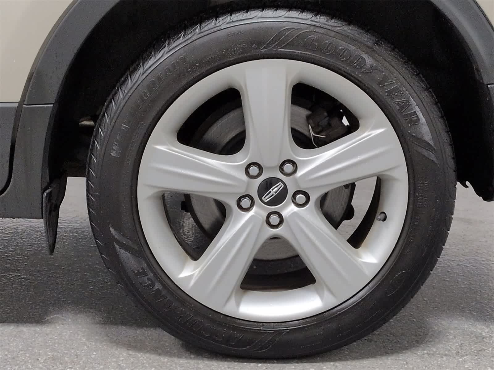 Thumbnail: 2017 Lincoln MKC - 14