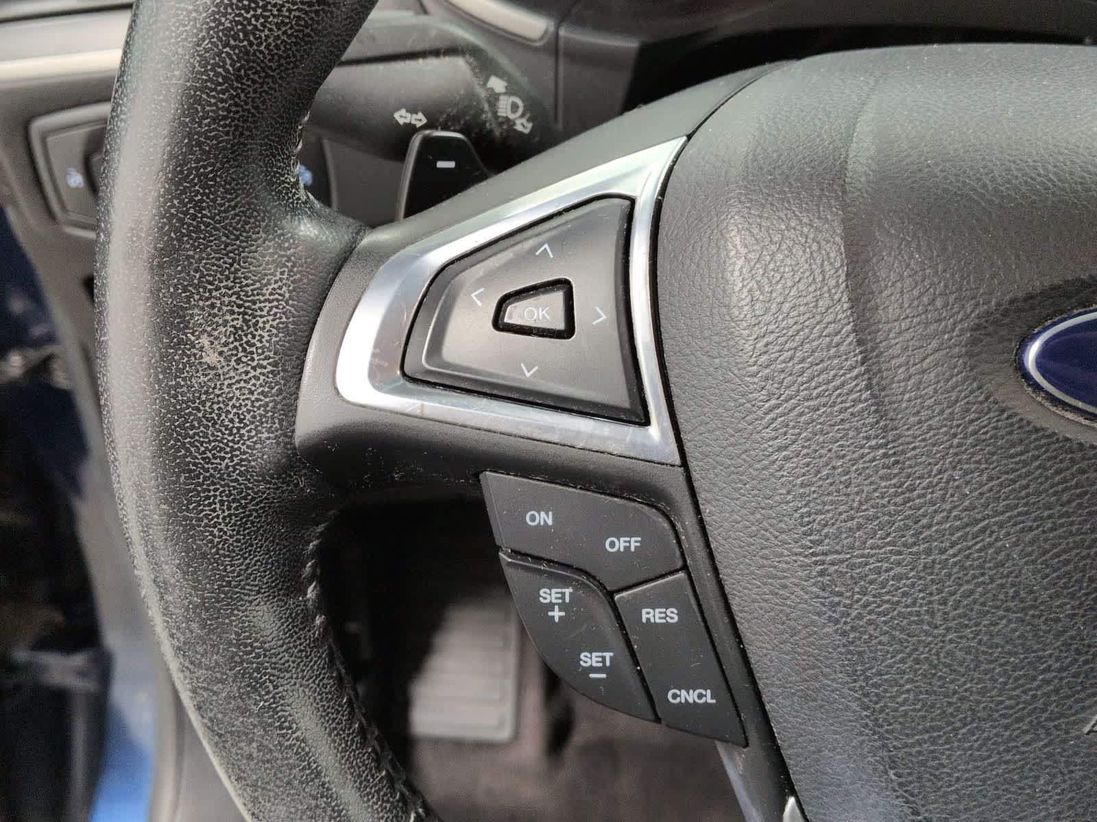 Thumbnail: 2017 Ford Edge - 24