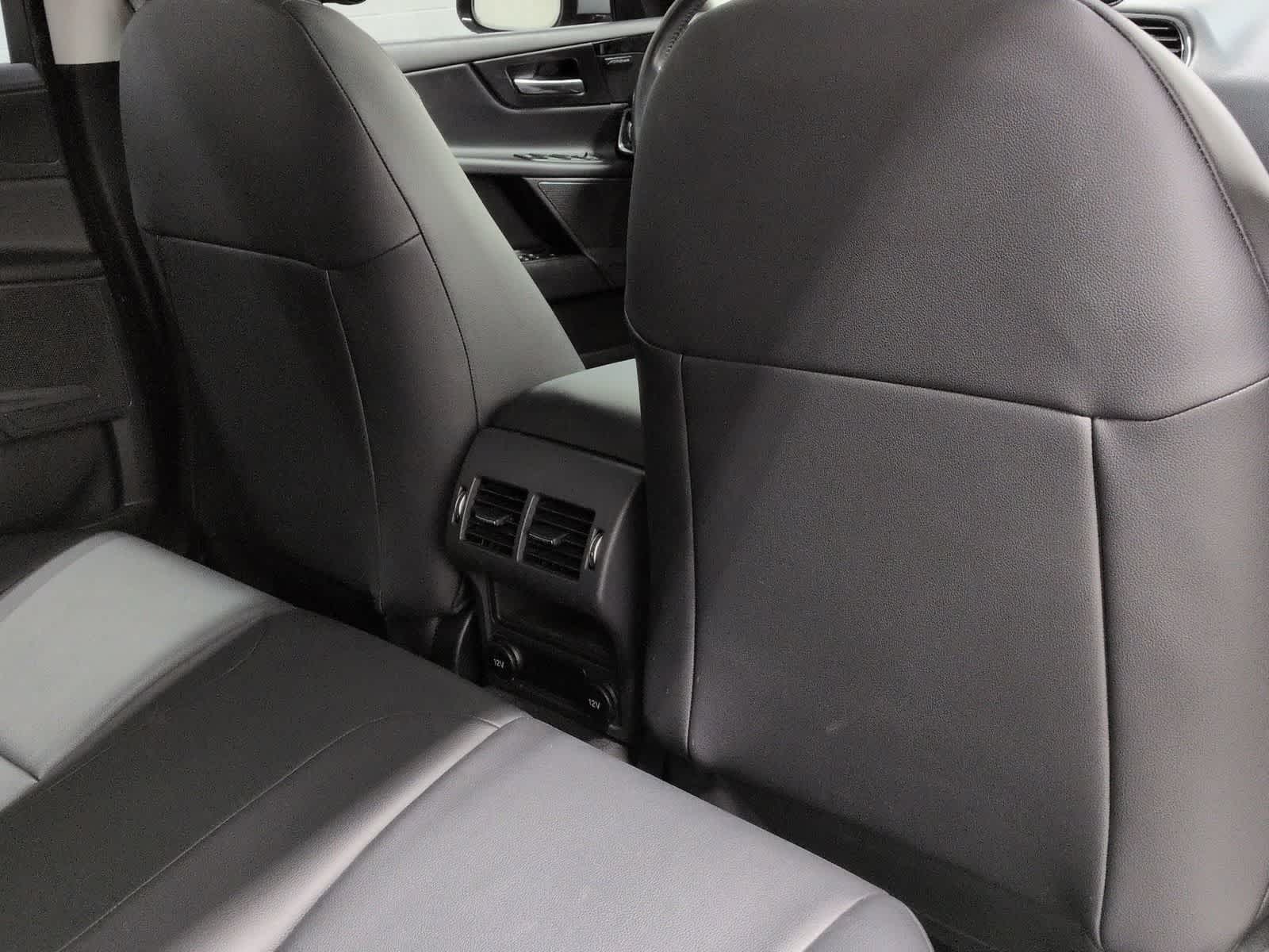 Thumbnail: 2018 Jaguar XE - 19