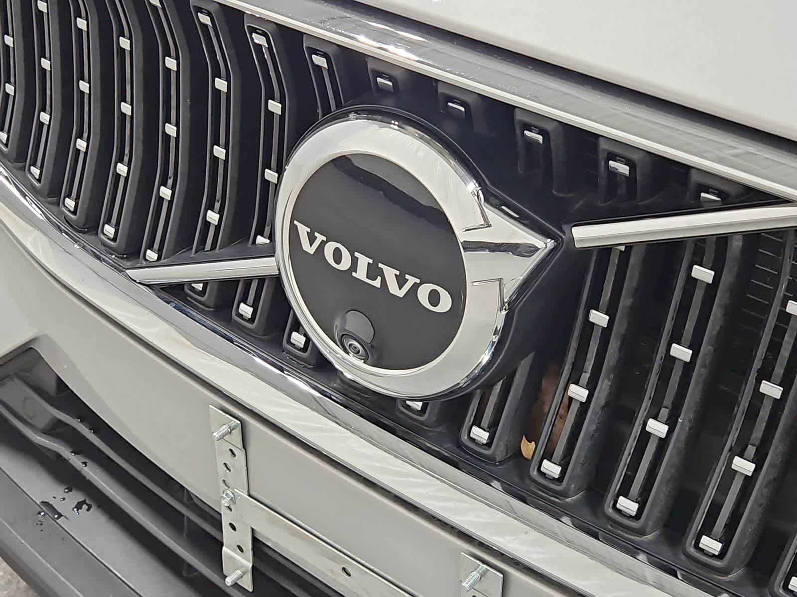Thumbnail: 2025 Volvo S60 - 11