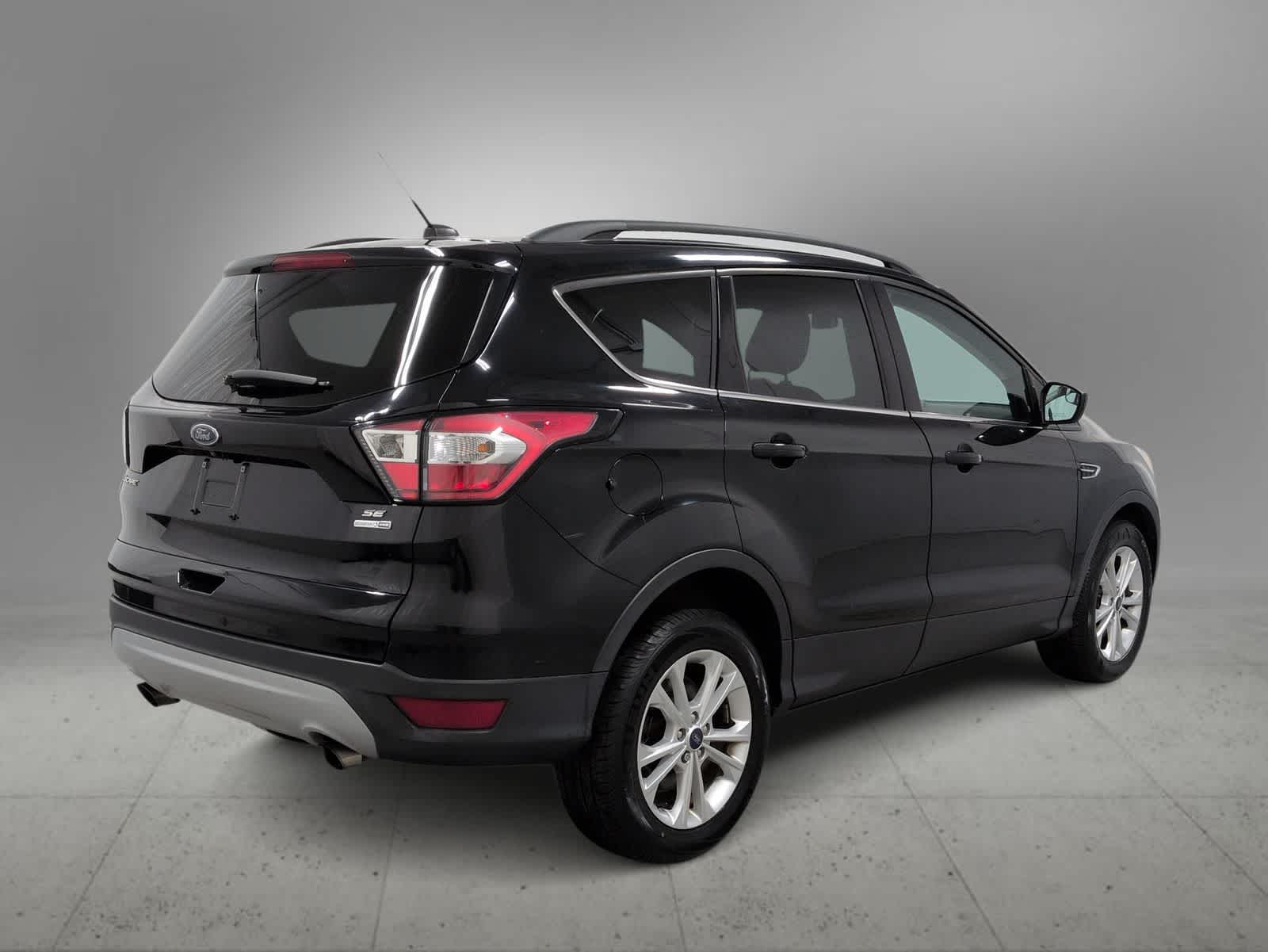 Thumbnail: 2018 Ford Escape - 8