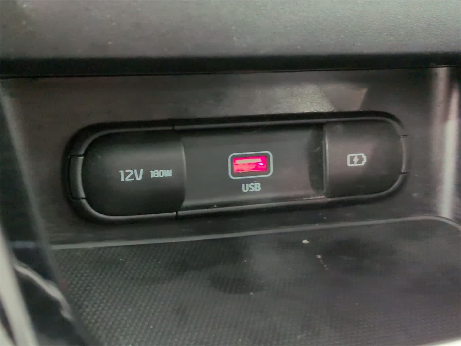 Thumbnail: 2023 Kia Forte - 34