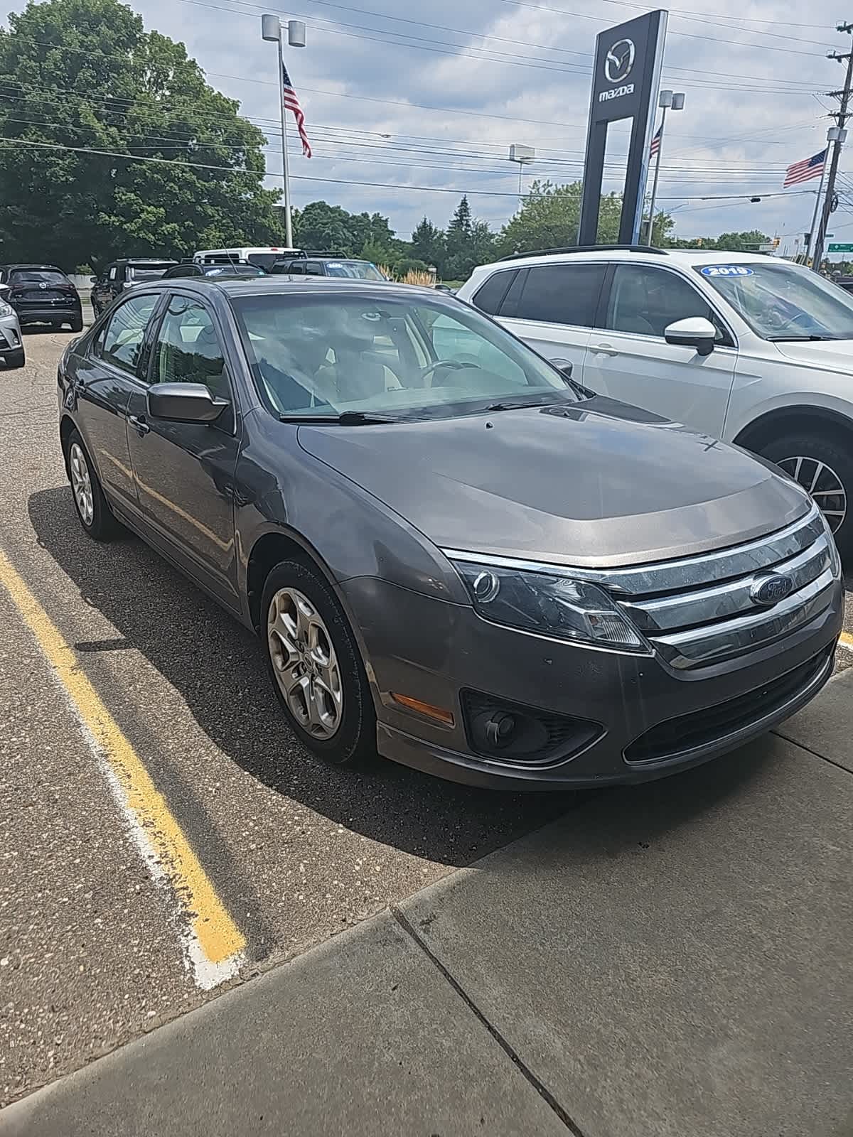 Thumbnail: 2010 Ford Fusion - 1