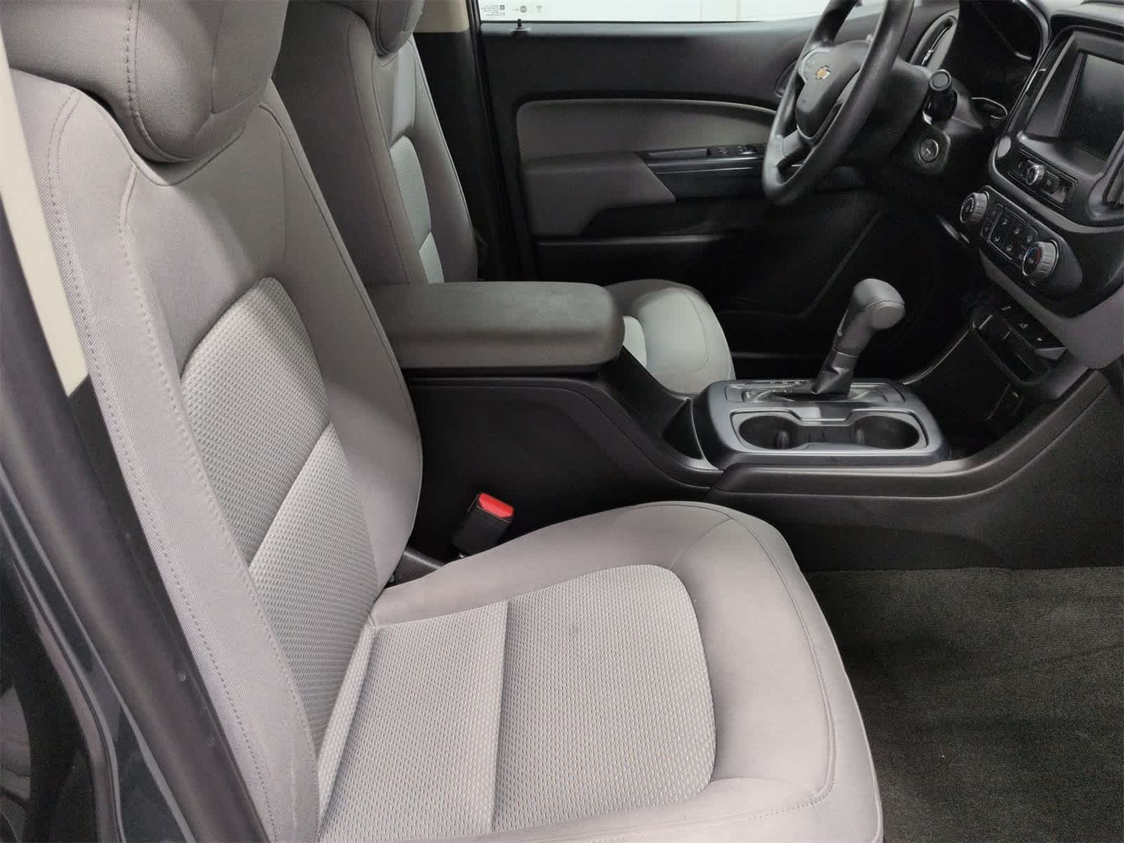 Thumbnail: 2017 Chevrolet Colorado - 22