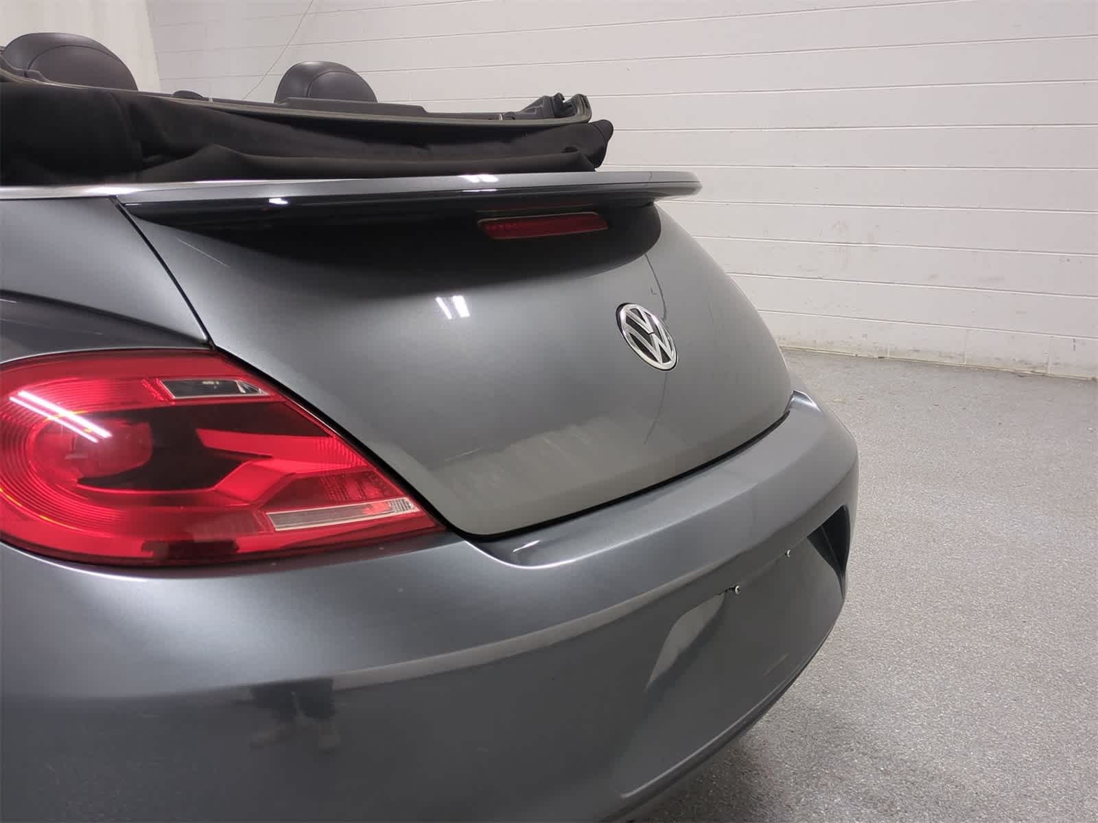 Thumbnail: 2014 Volkswagen Beetle - 20