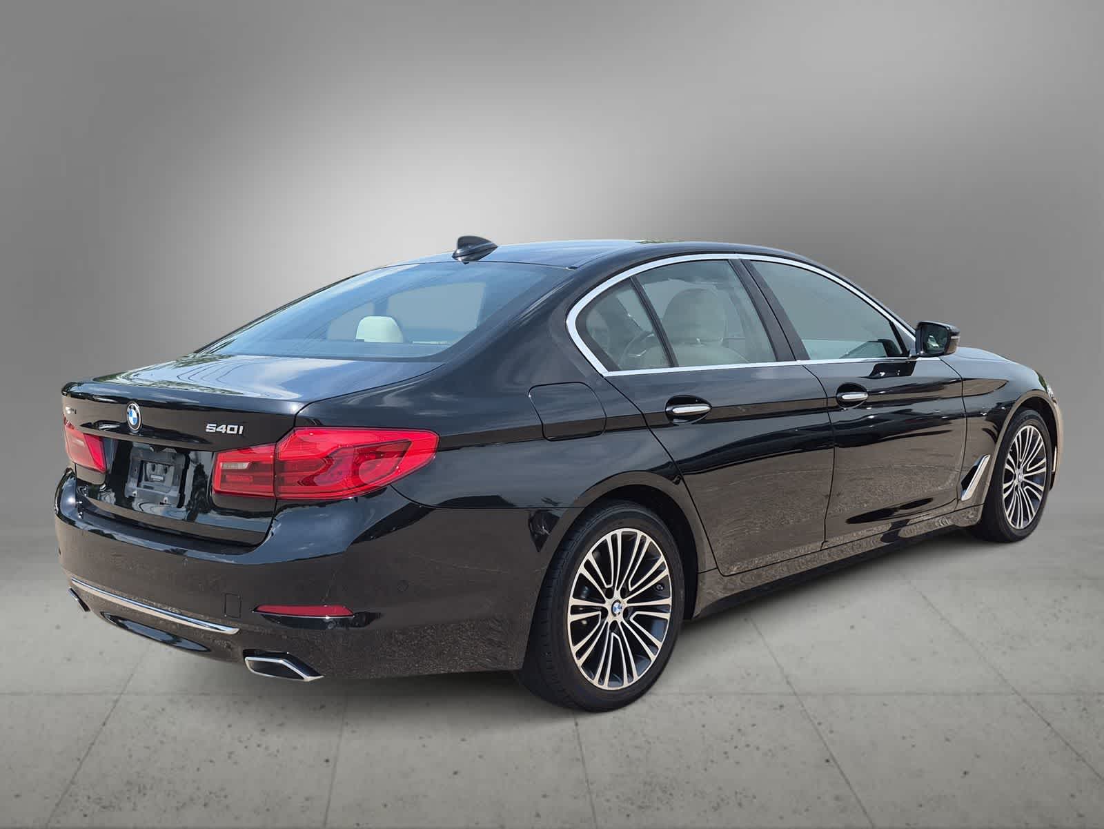 Thumbnail: 2017 BMW 5 Series - 8