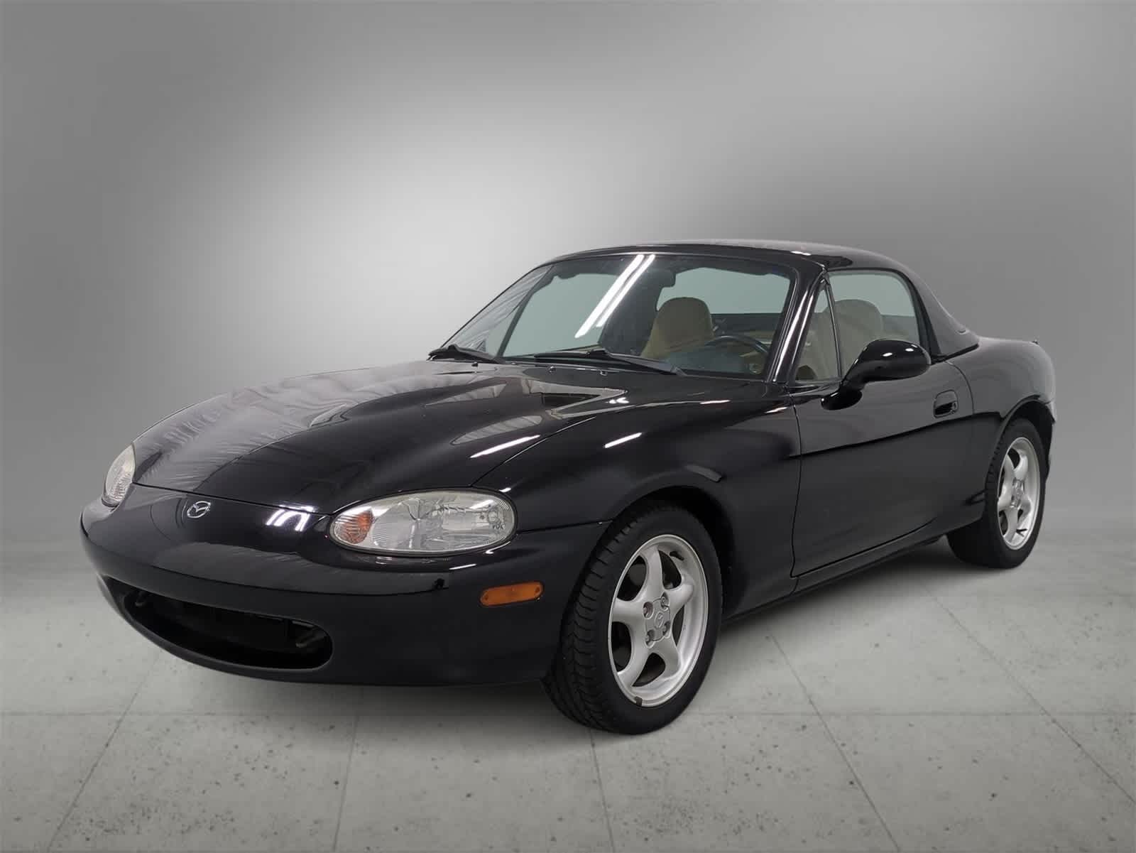 1999 Mazda MX-5 Miata Base -
                  Farmington Hills, MI