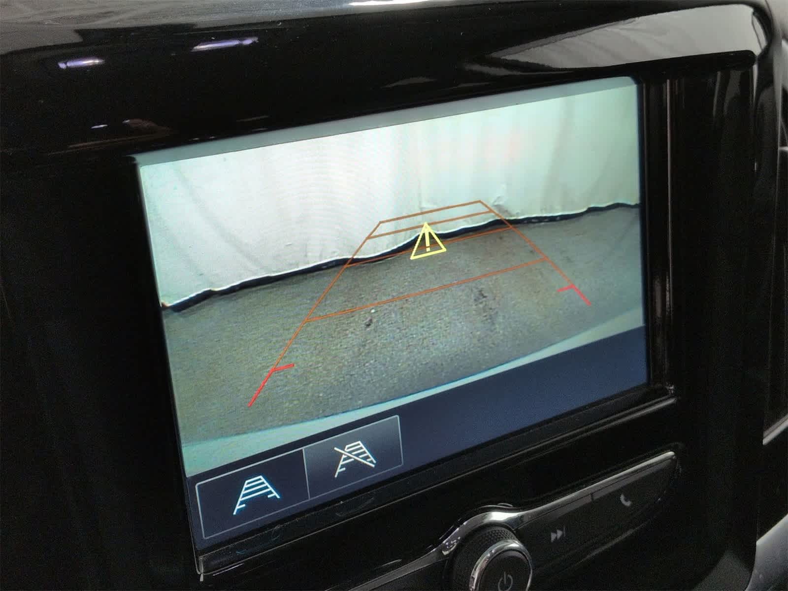 Thumbnail: 2019 Chevrolet Traverse - 14