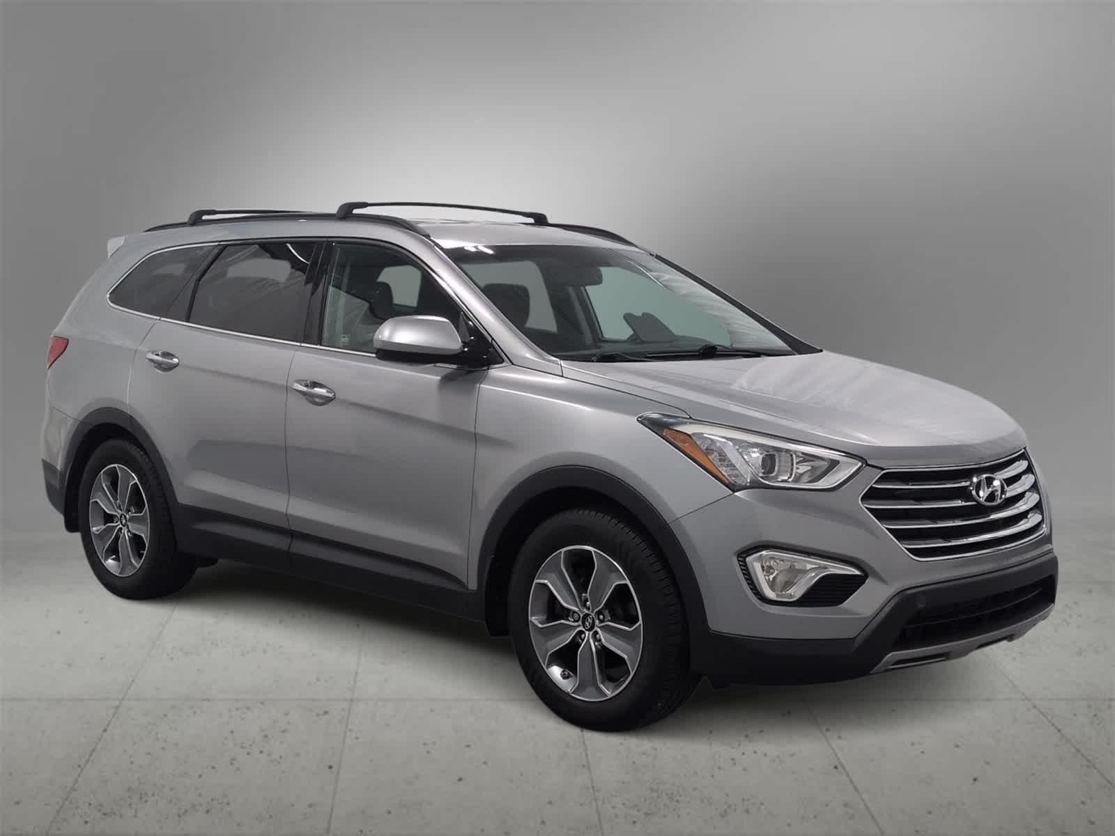 Thumbnail: 2015 Hyundai Santa Fe - 2