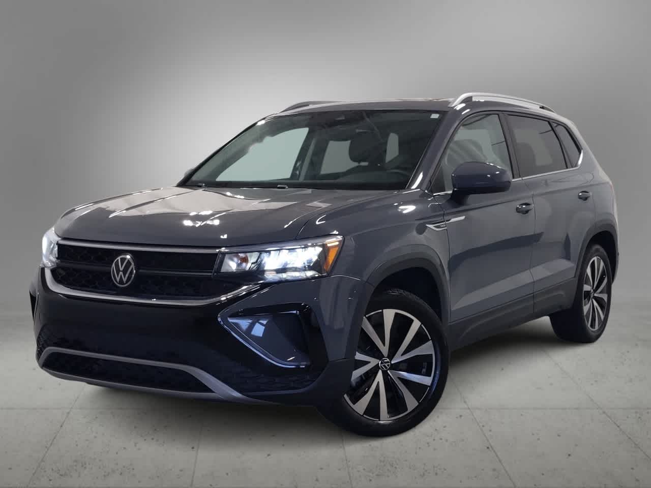 Thumbnail: 2022 Volkswagen Taos - 1