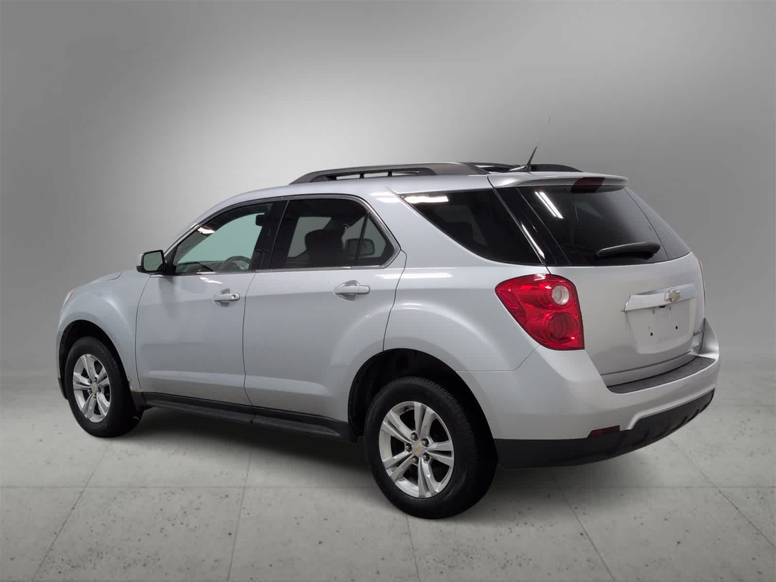 Thumbnail: 2010 Chevrolet Equinox - 6