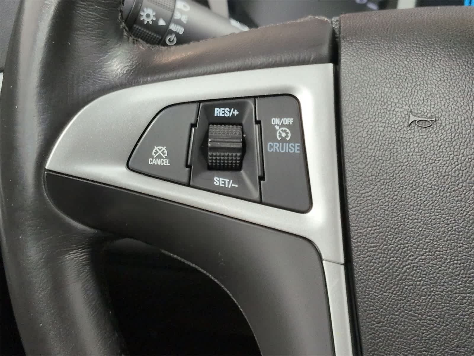 Thumbnail: 2014 Chevrolet Equinox - 24