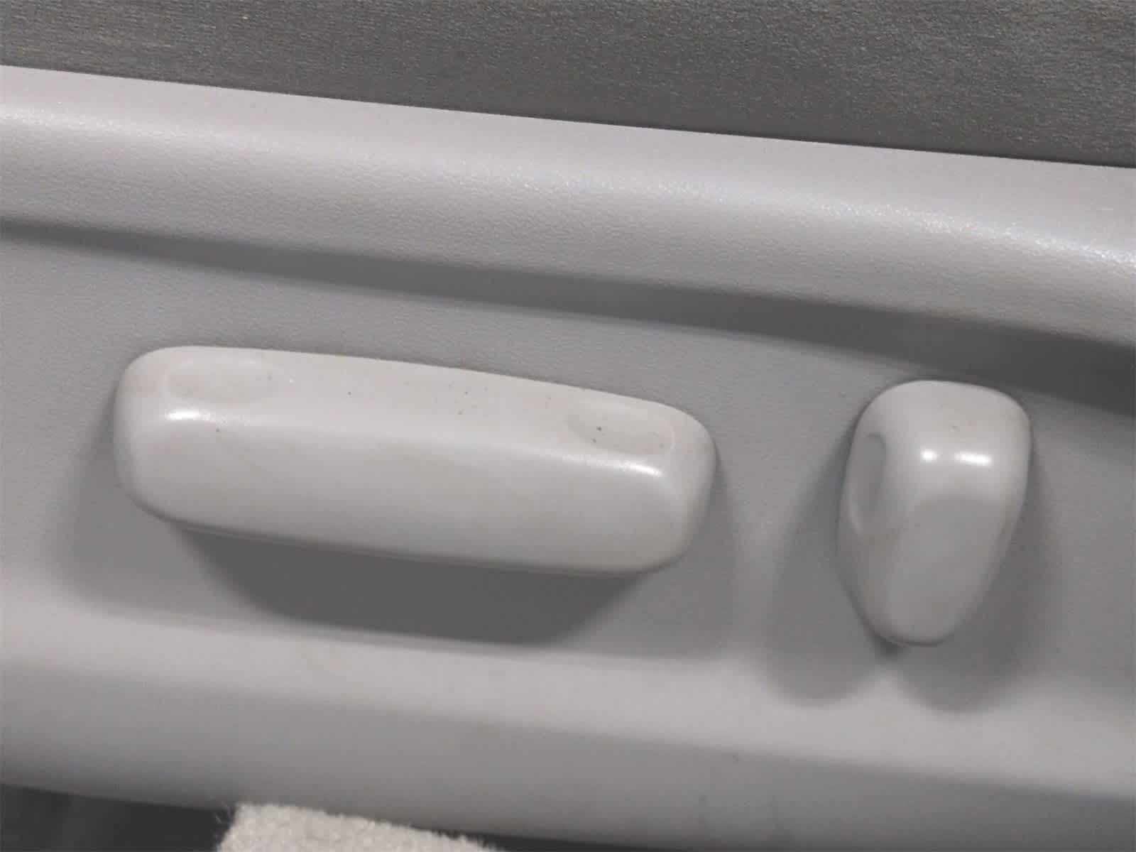 Thumbnail: 2009 Toyota Camry - 17