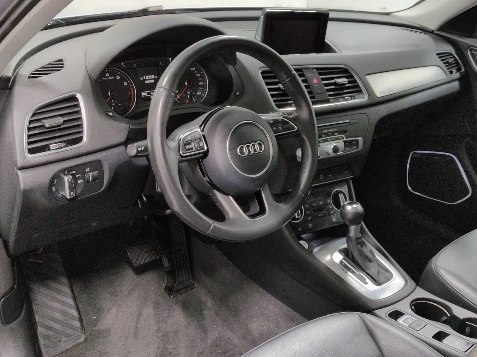 Thumbnail: 2016 Audi Q3 - 12