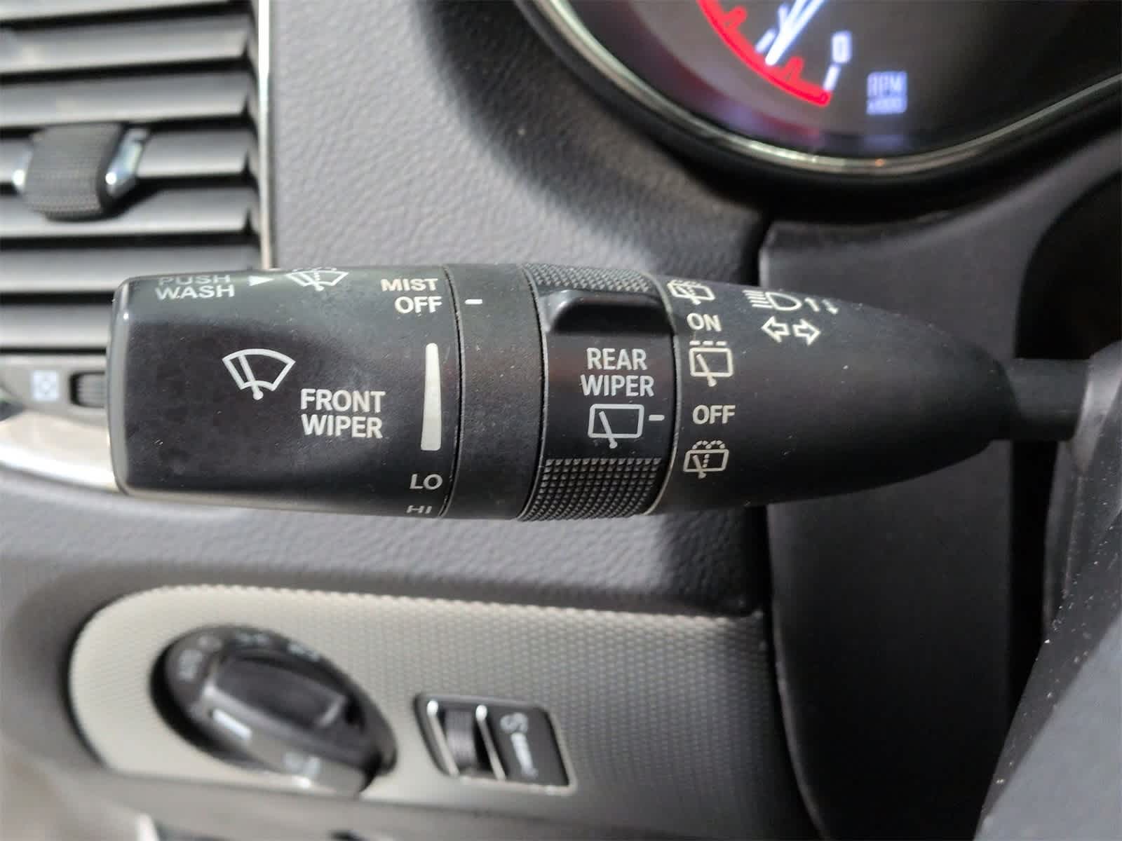 Thumbnail: 2018 Dodge Durango - 28