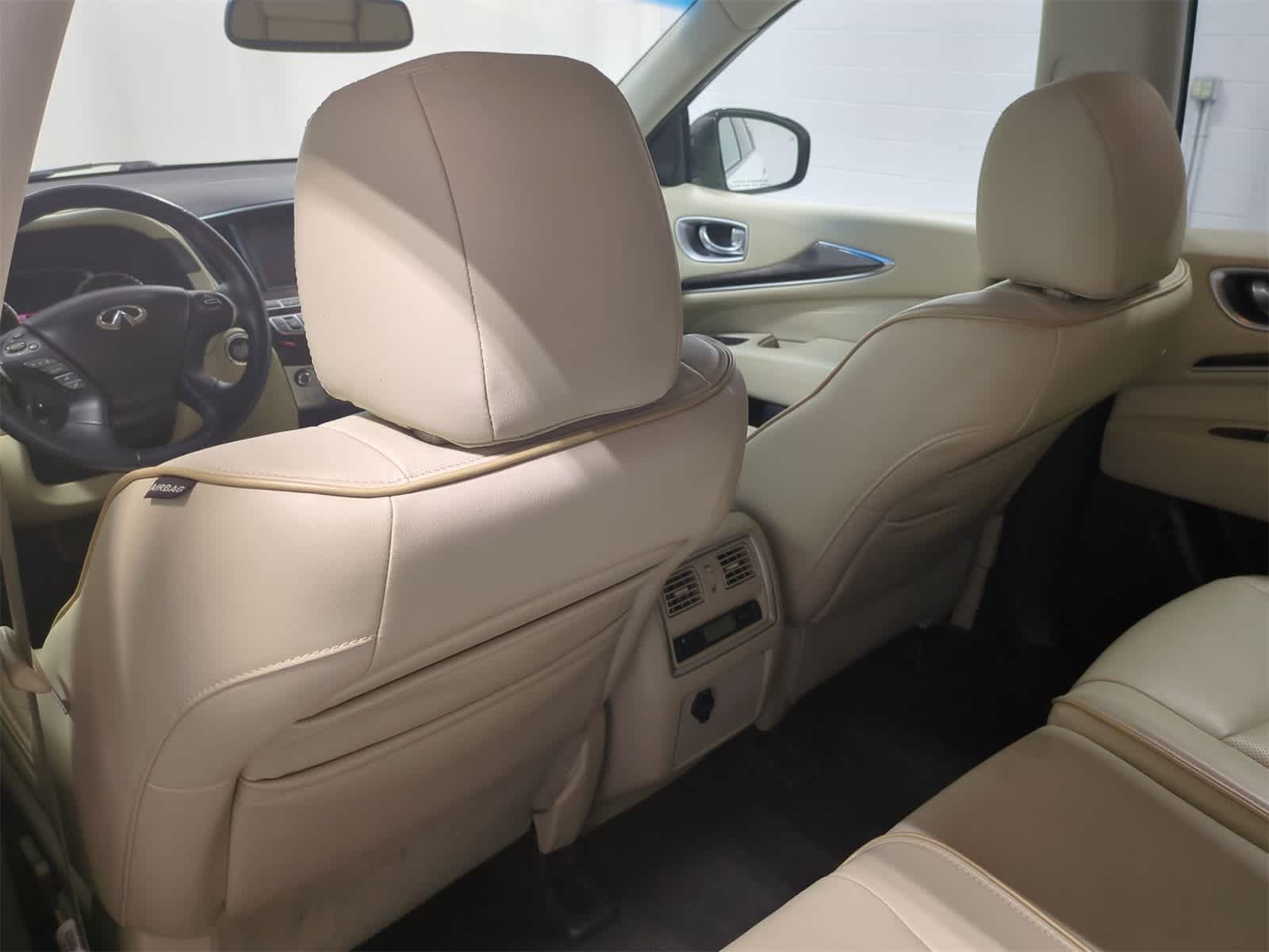 Thumbnail: 2015 INFINITI QX60 - 20