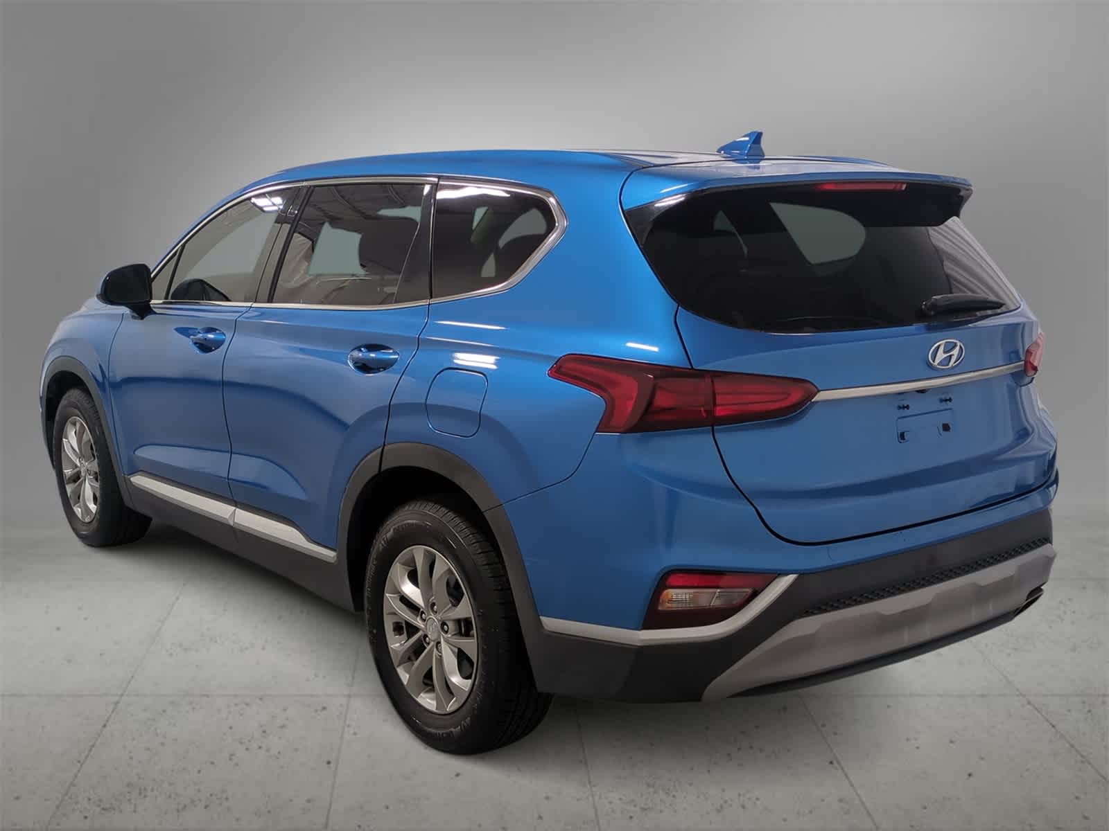 Thumbnail: 2019 Hyundai Santa Fe - 6