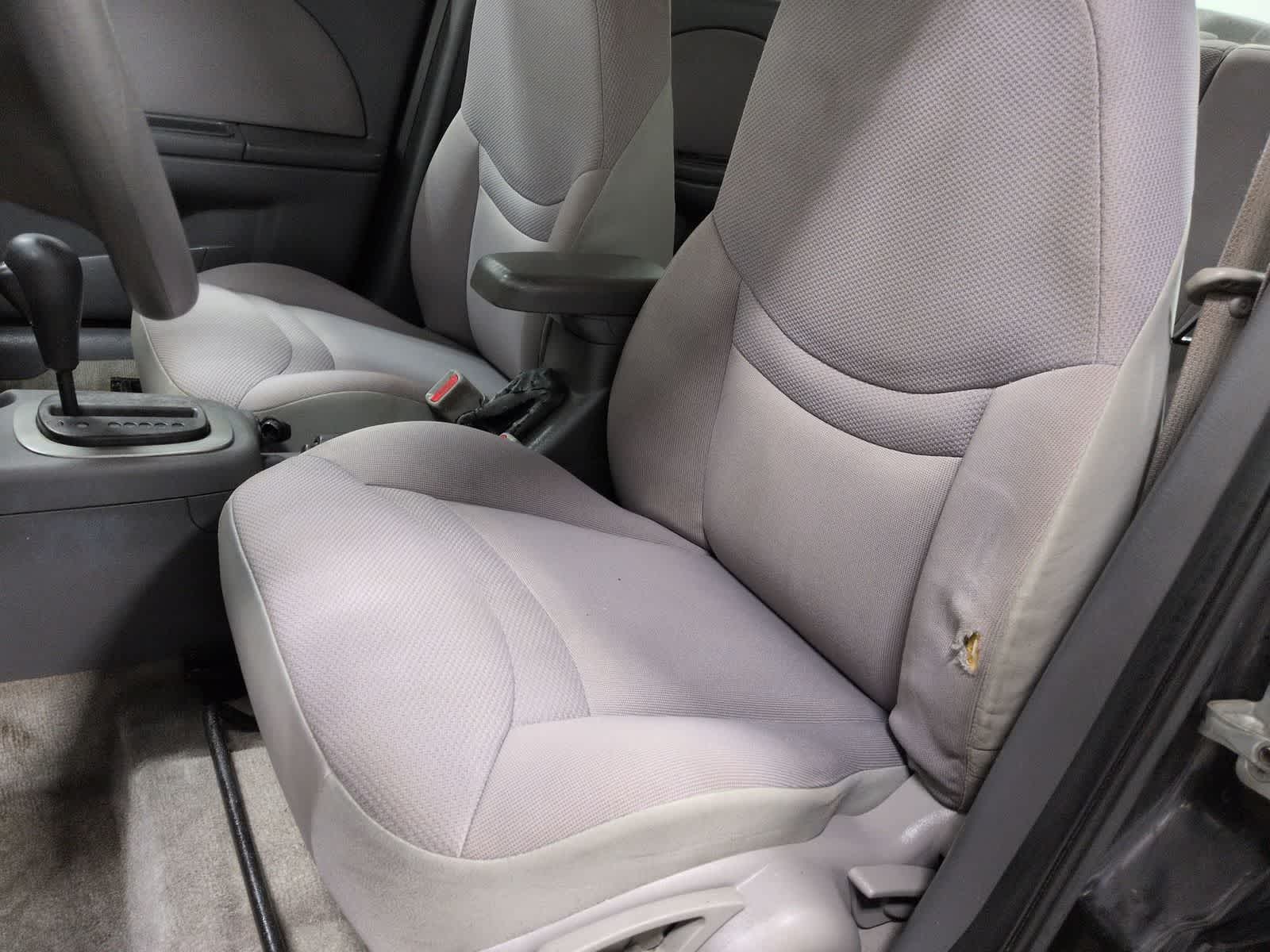 Thumbnail: 2004 Saturn Ion - 16