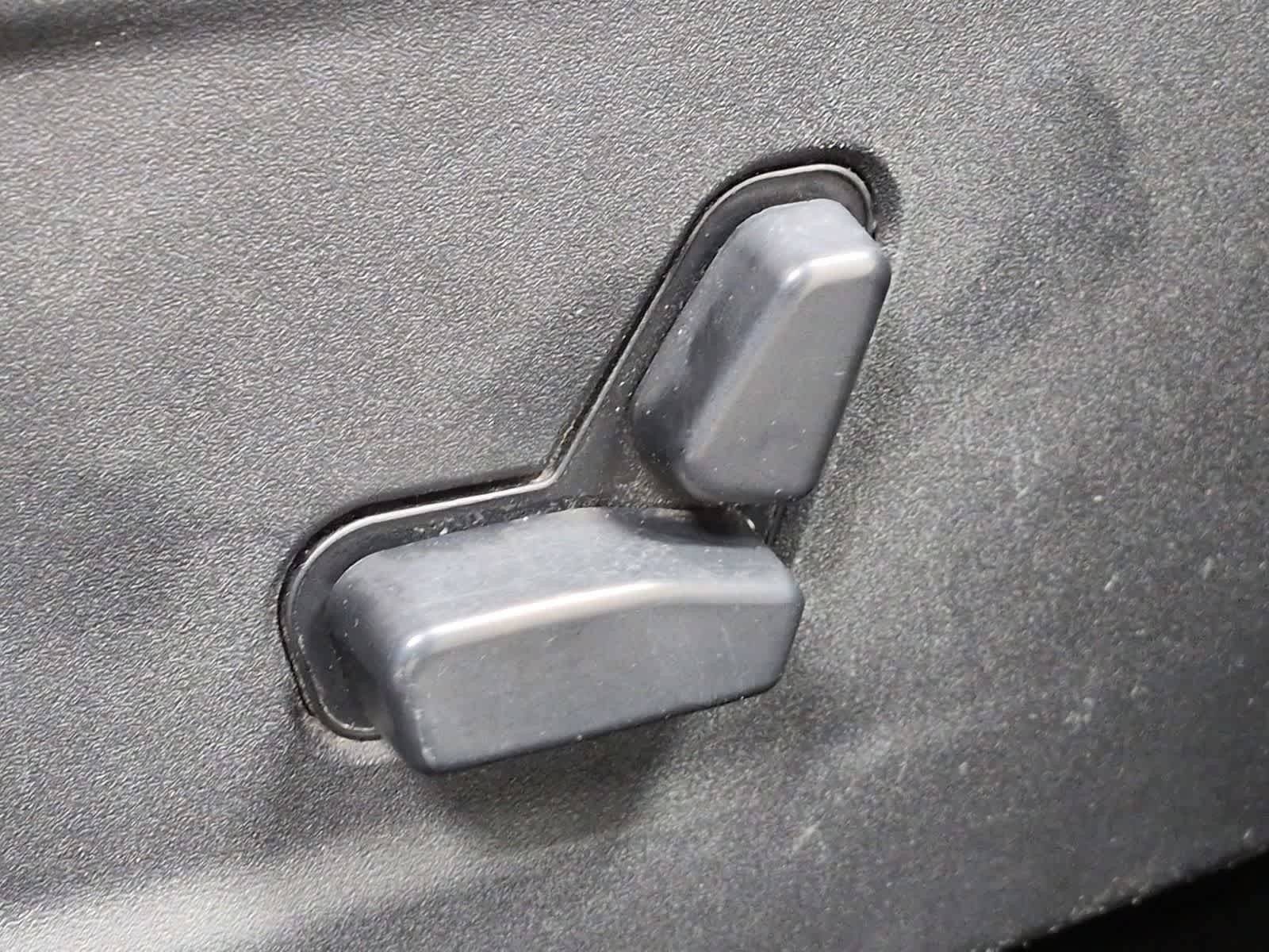 Thumbnail: 2017 Dodge Charger - 17