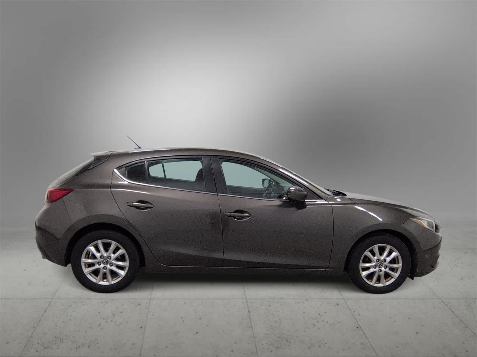 Thumbnail: 2016 Mazda Mazda3 - 9