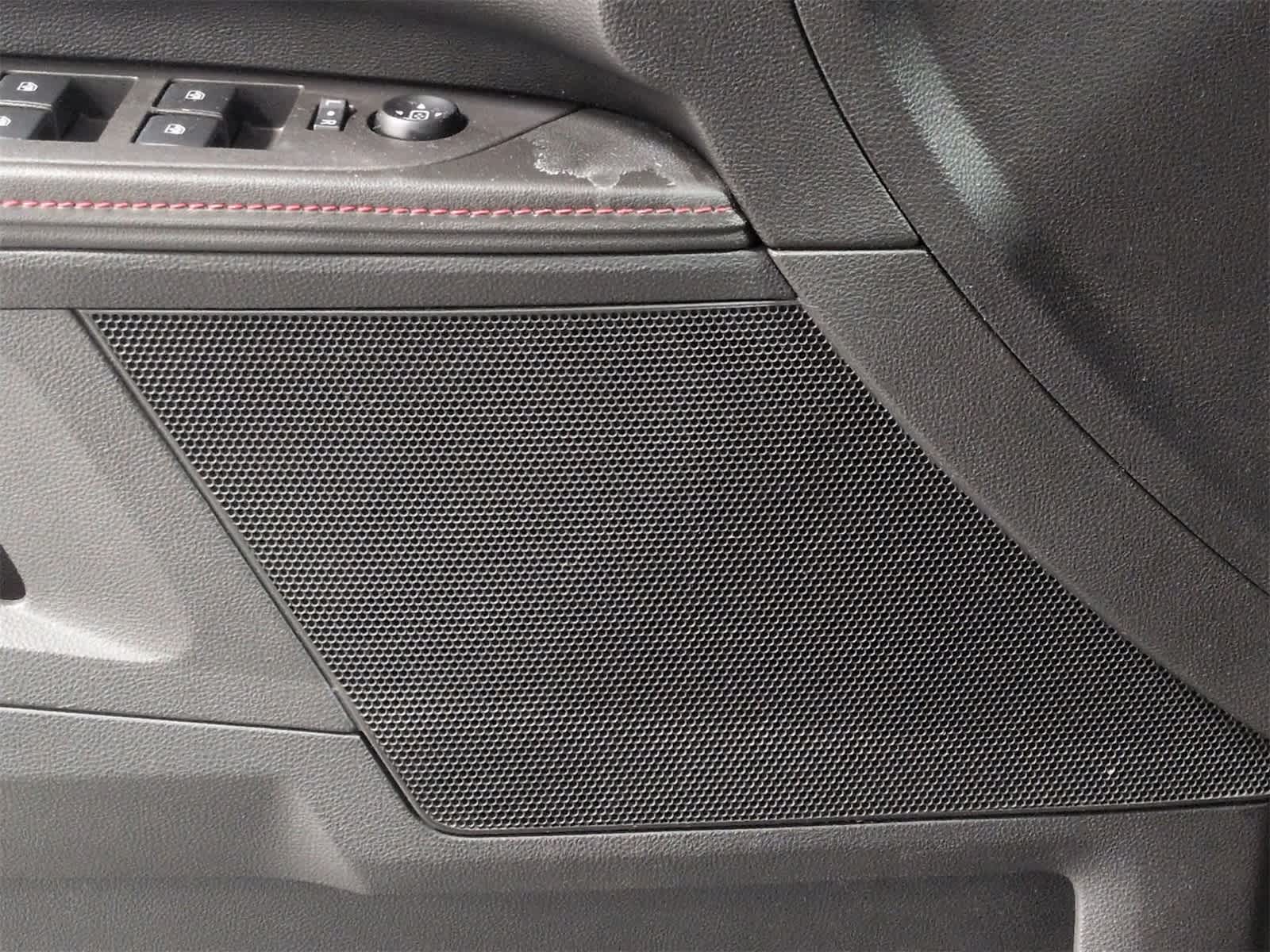 Thumbnail: 2014 Chevrolet Equinox - 30