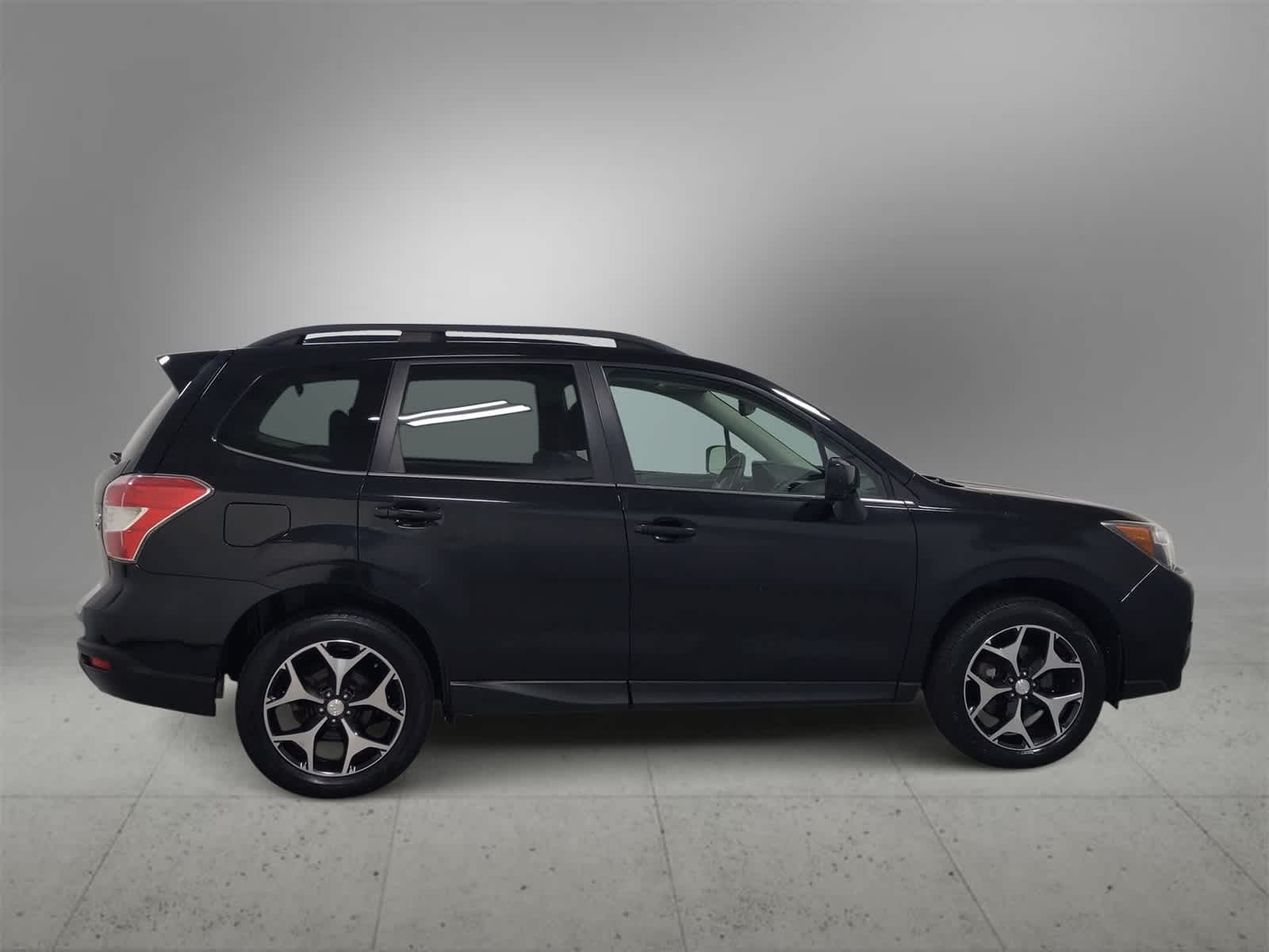 Thumbnail: 2015 Subaru Forester - 9