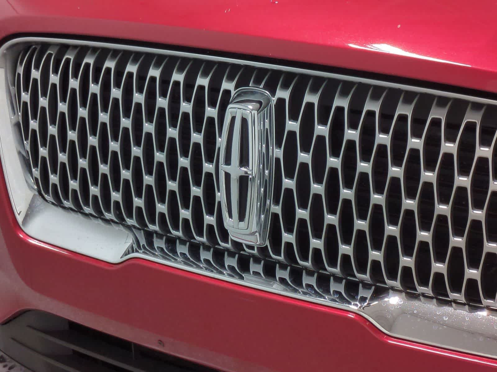 Thumbnail: 2020 Lincoln Corsair - 18