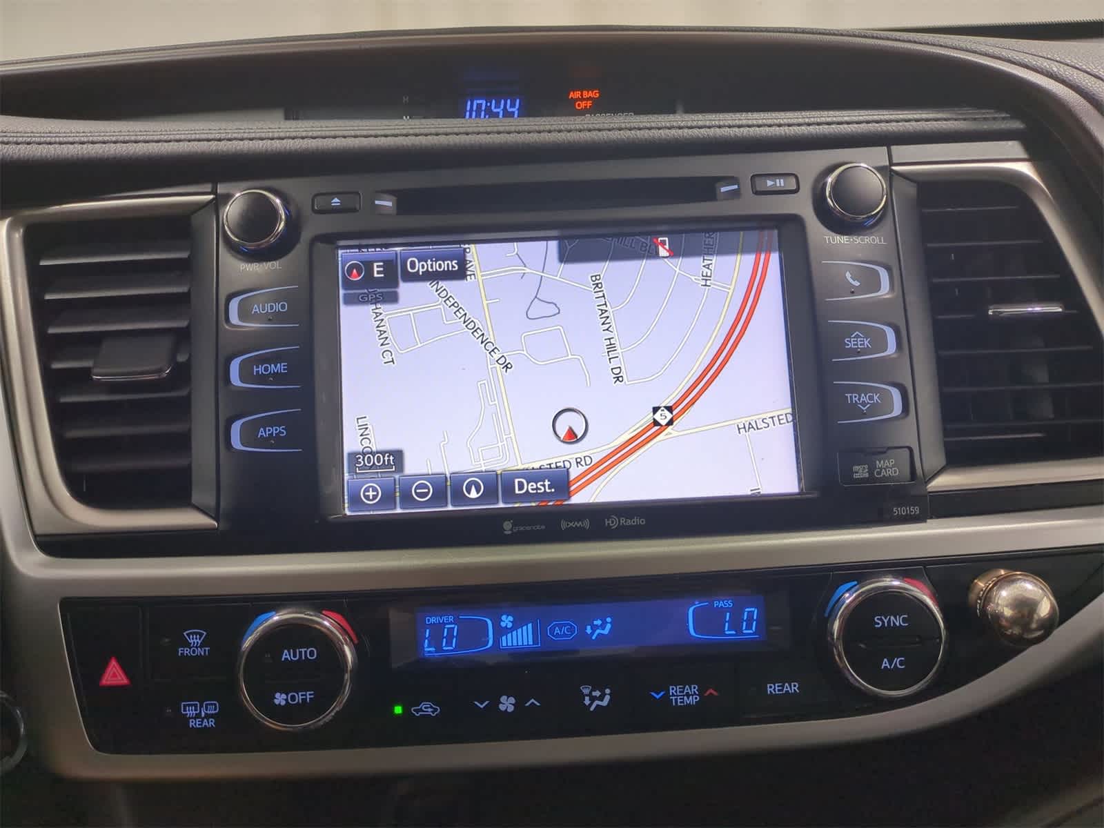 Thumbnail: 2016 Toyota Highlander - 31