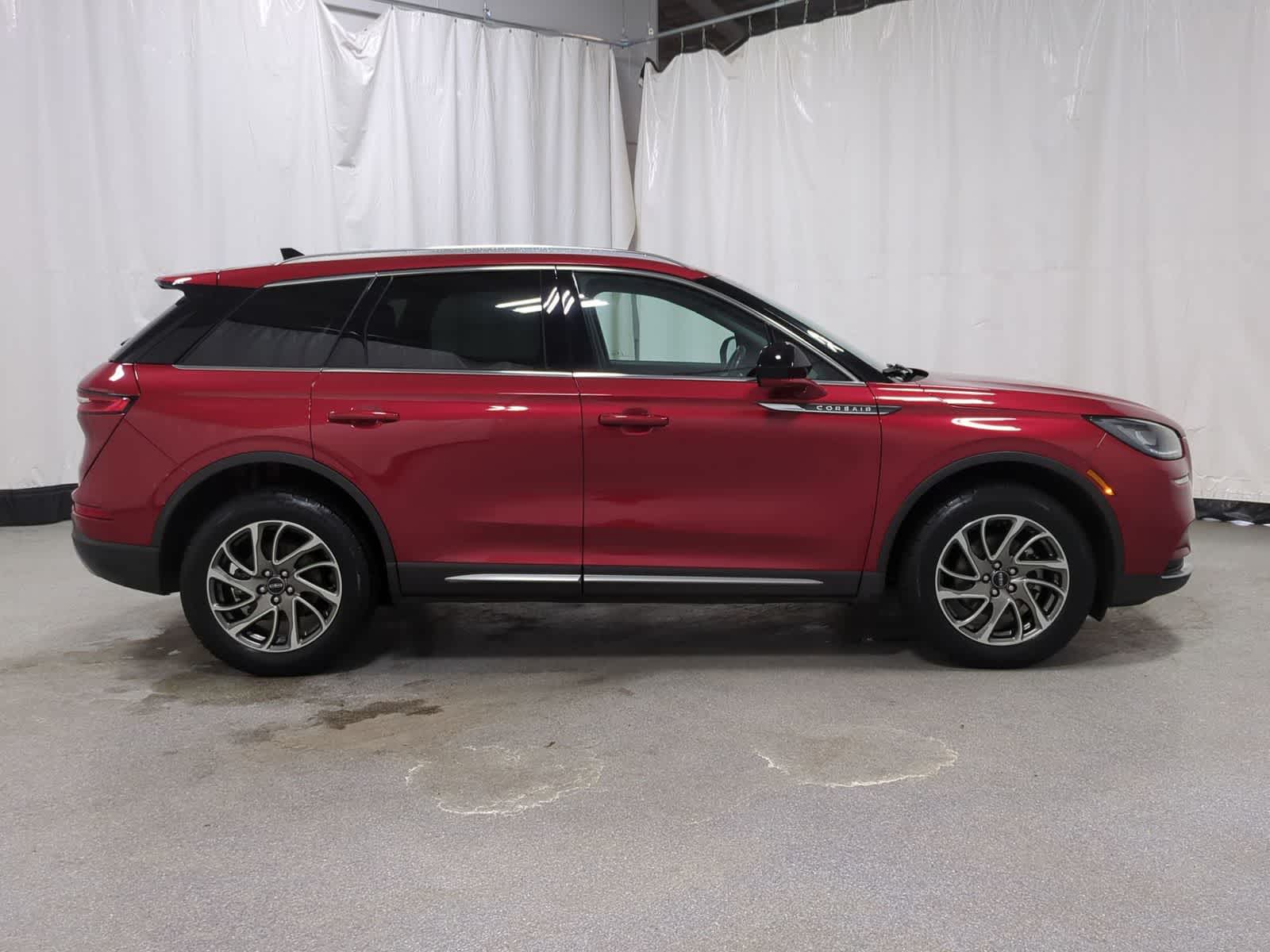 Thumbnail: 2020 Lincoln Corsair - 15