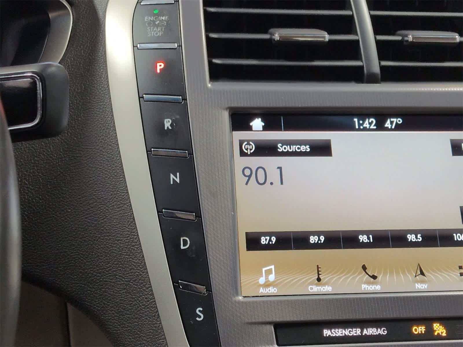 Thumbnail: 2017 Lincoln MKZ - 35