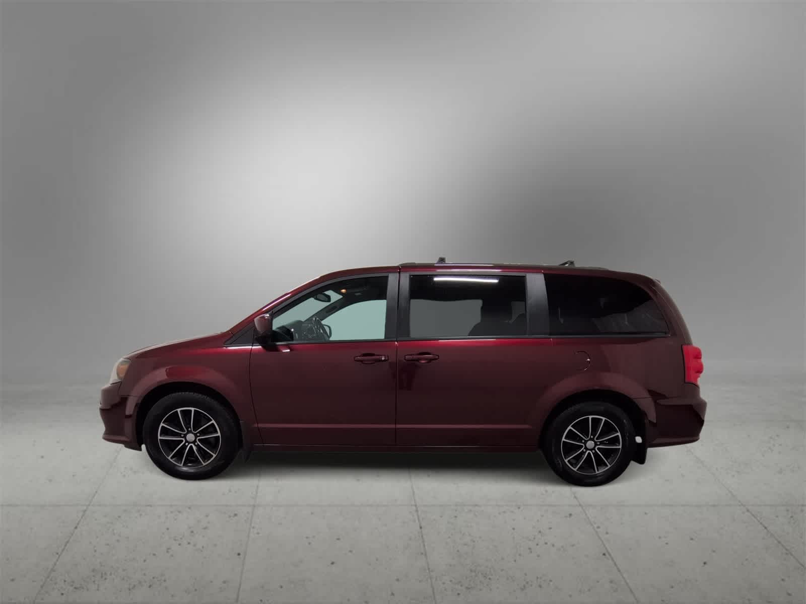 Thumbnail: 2019 Dodge Grand Caravan - 5