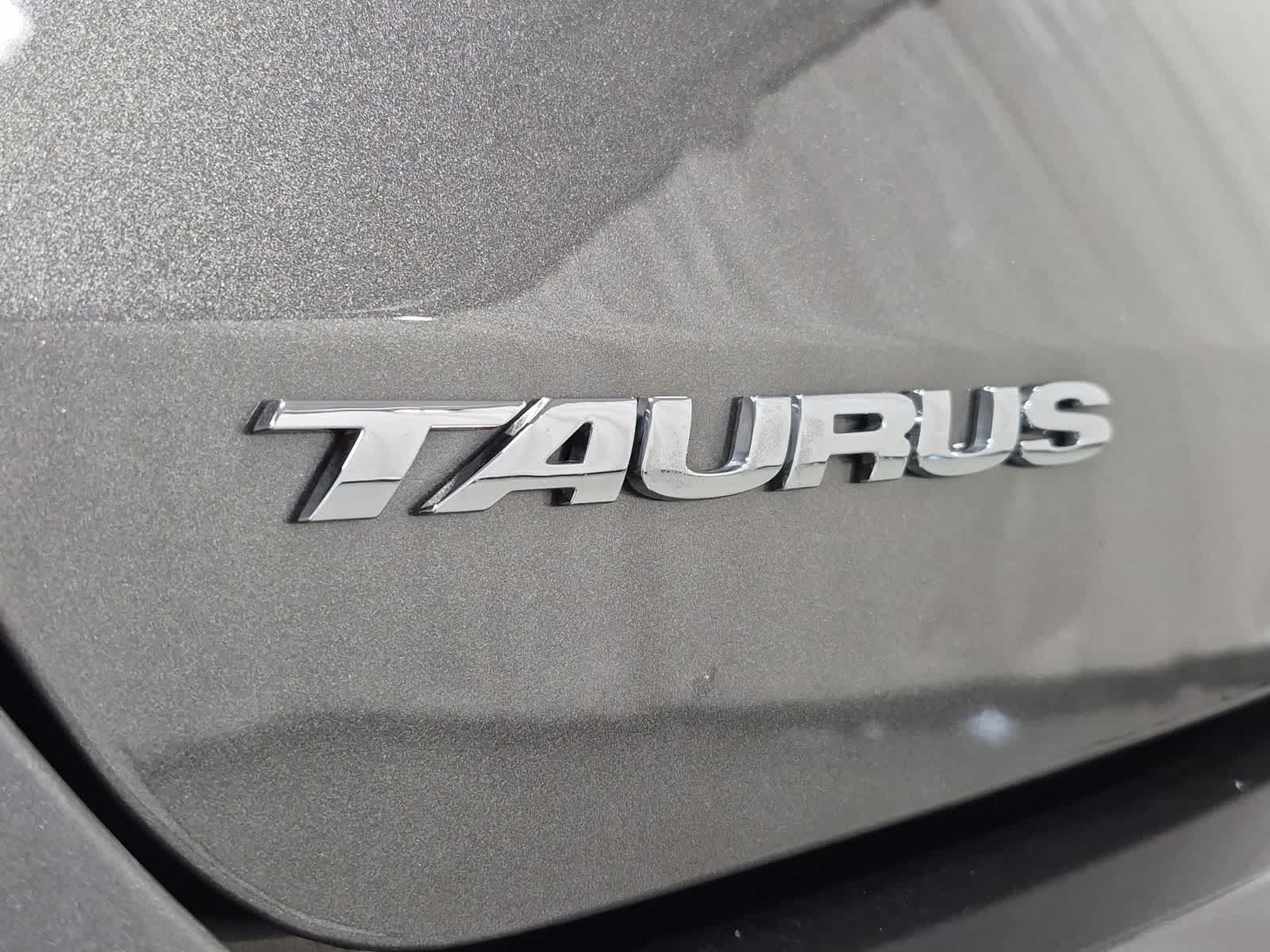 Thumbnail: 2018 Ford Taurus - 13