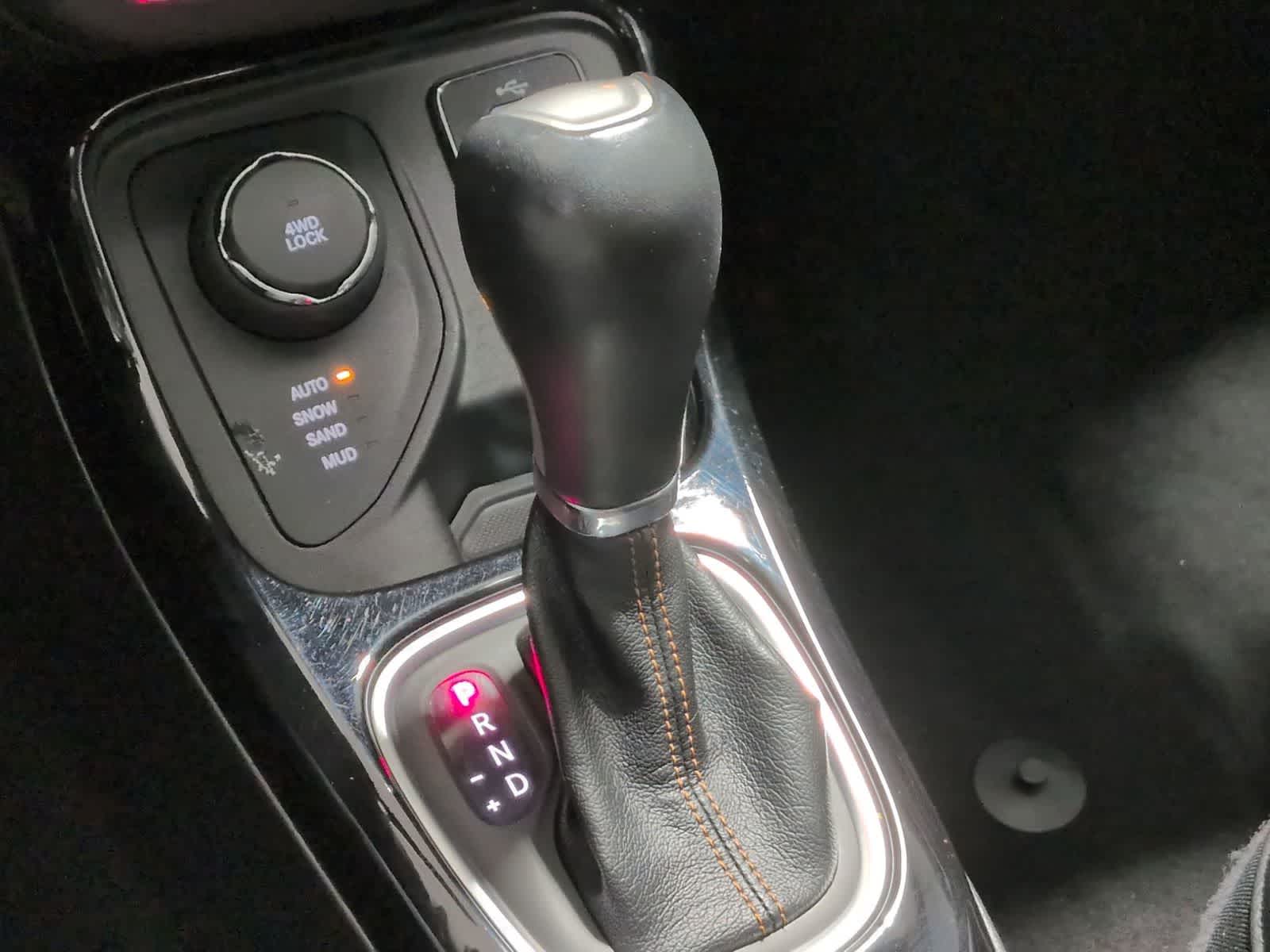 Thumbnail: 2018 Jeep Compass - 32