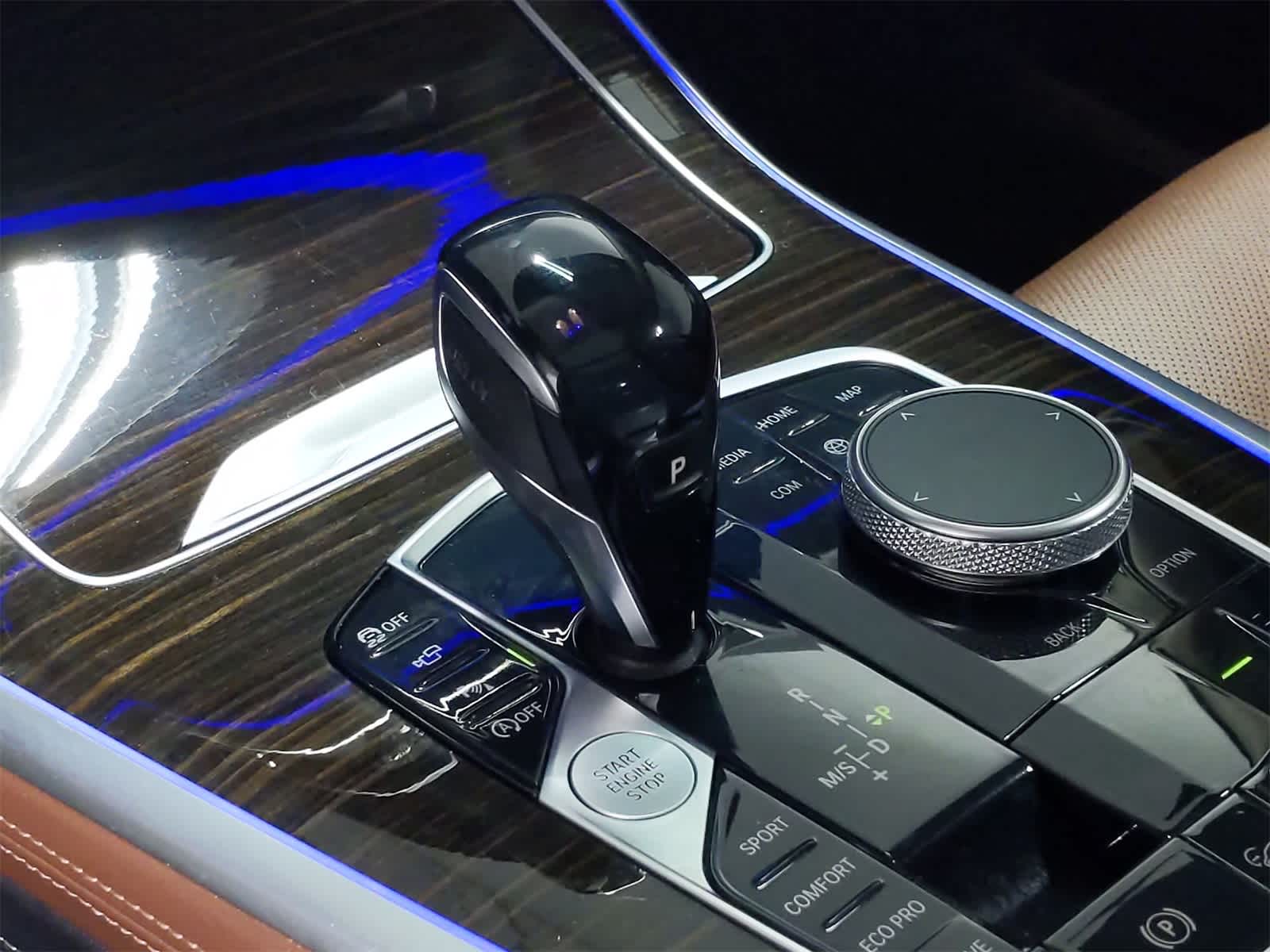 Thumbnail: 2020 BMW X7 - 32