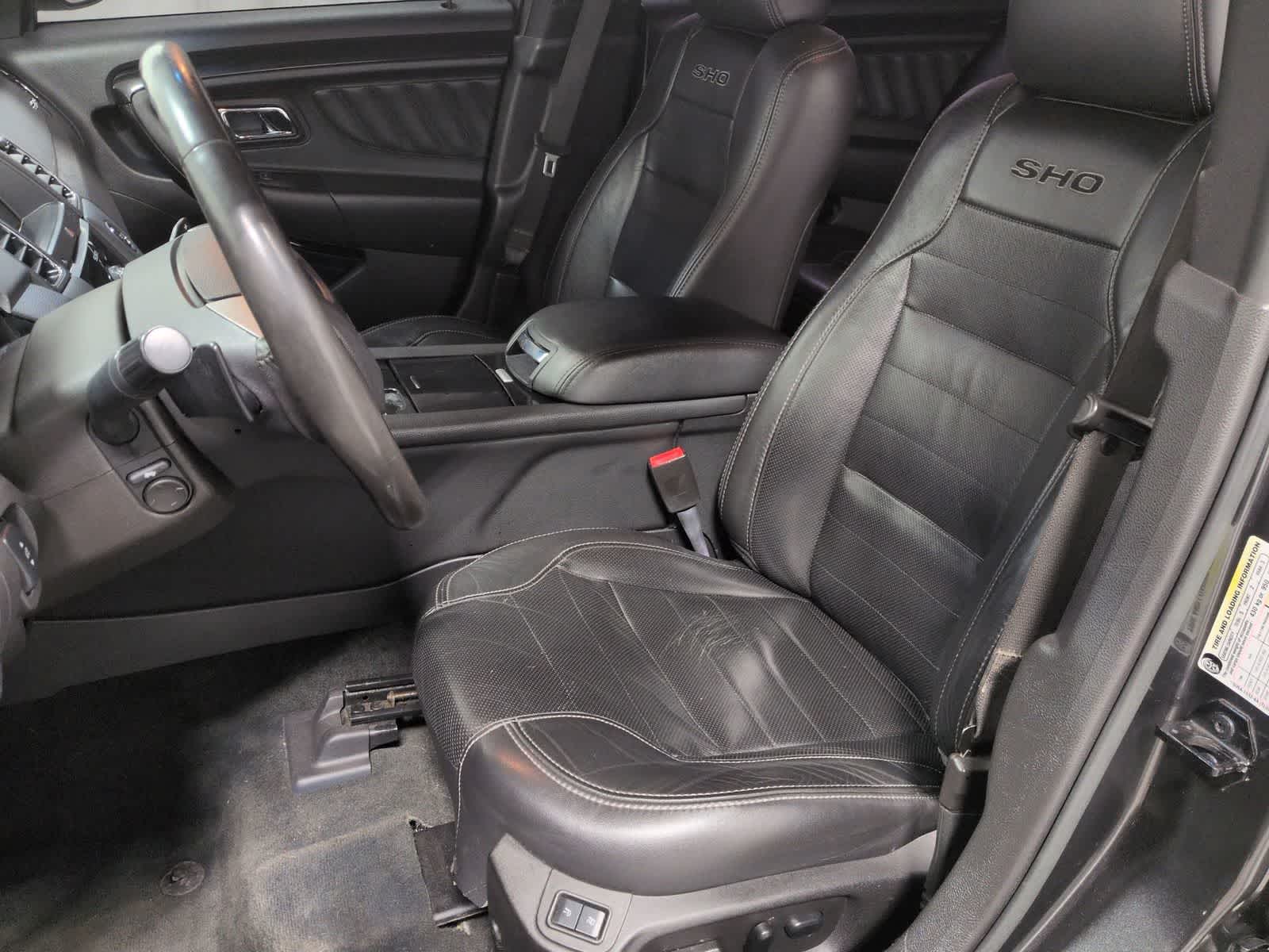 Thumbnail: 2017 Ford Taurus - 23