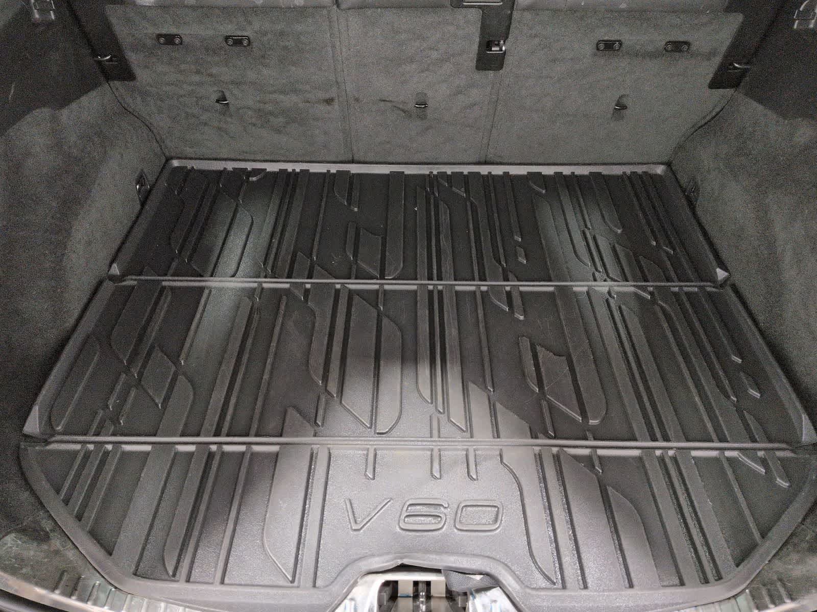 Thumbnail: 2015 Volvo S60 - 37