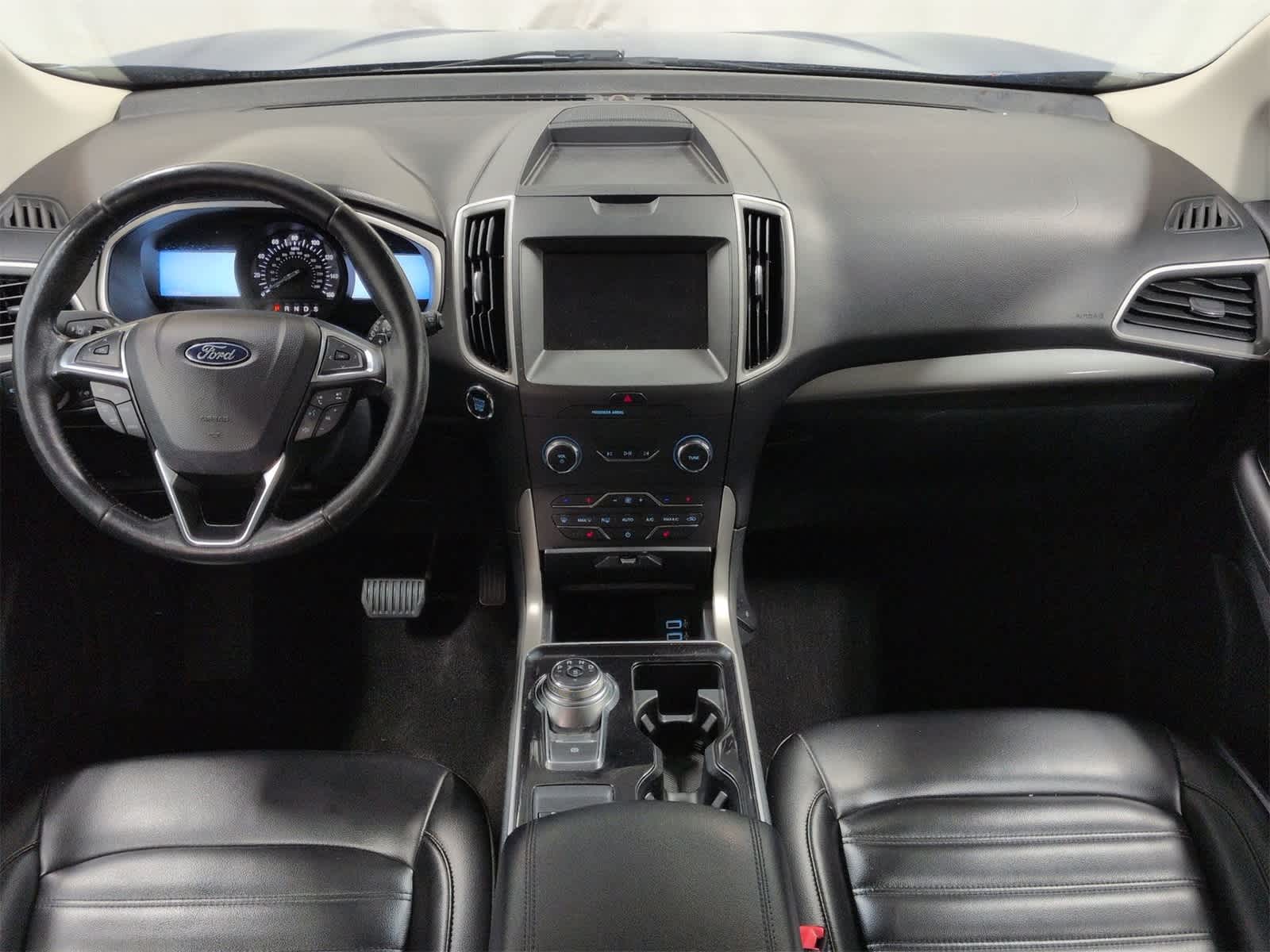 Thumbnail: 2020 Ford Edge - 16