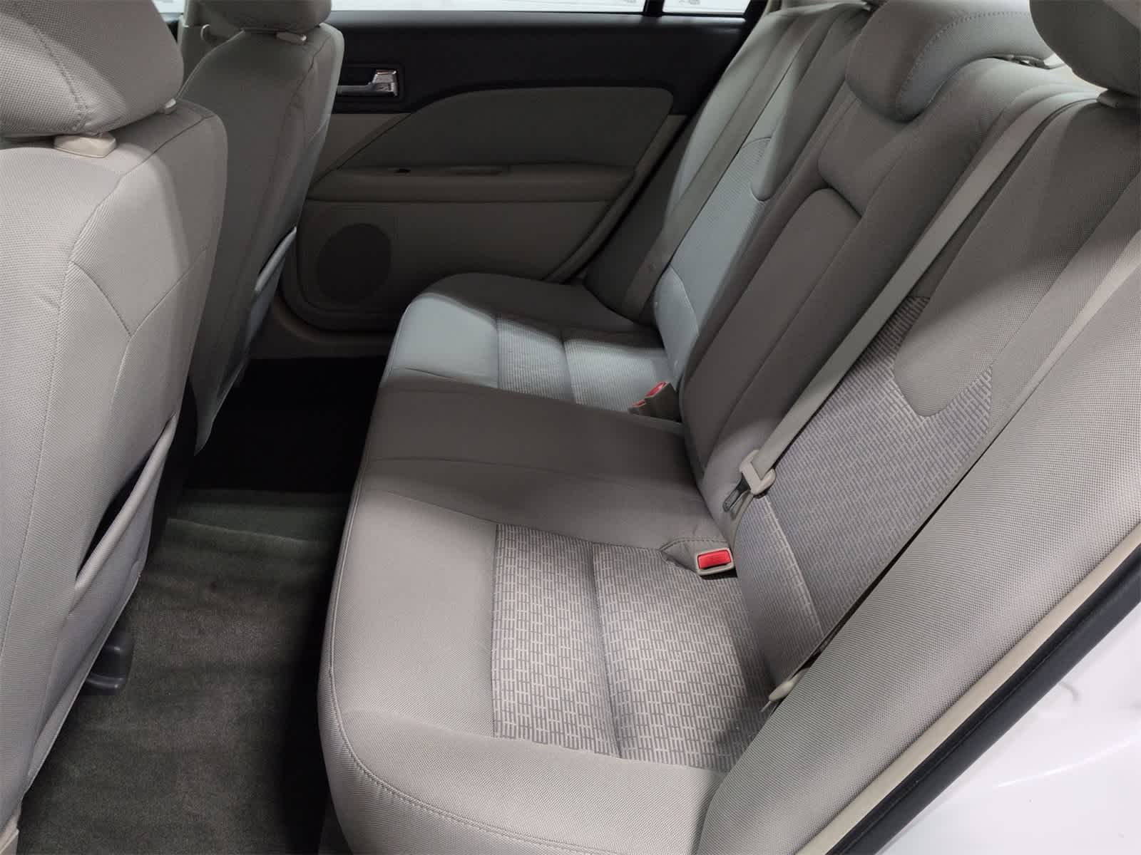 Thumbnail: 2012 Ford Fusion - 21