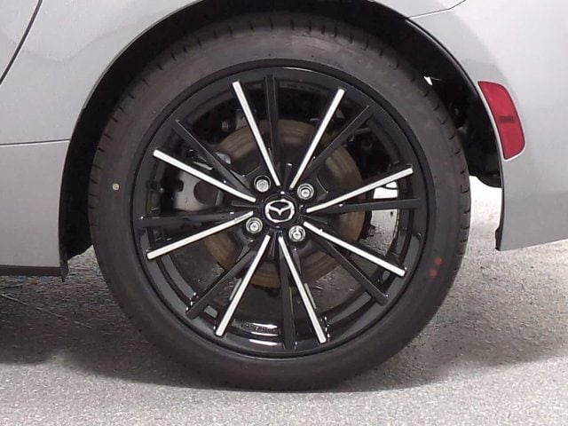 Thumbnail: 2026 Mazda MX-5 Miata - 14
