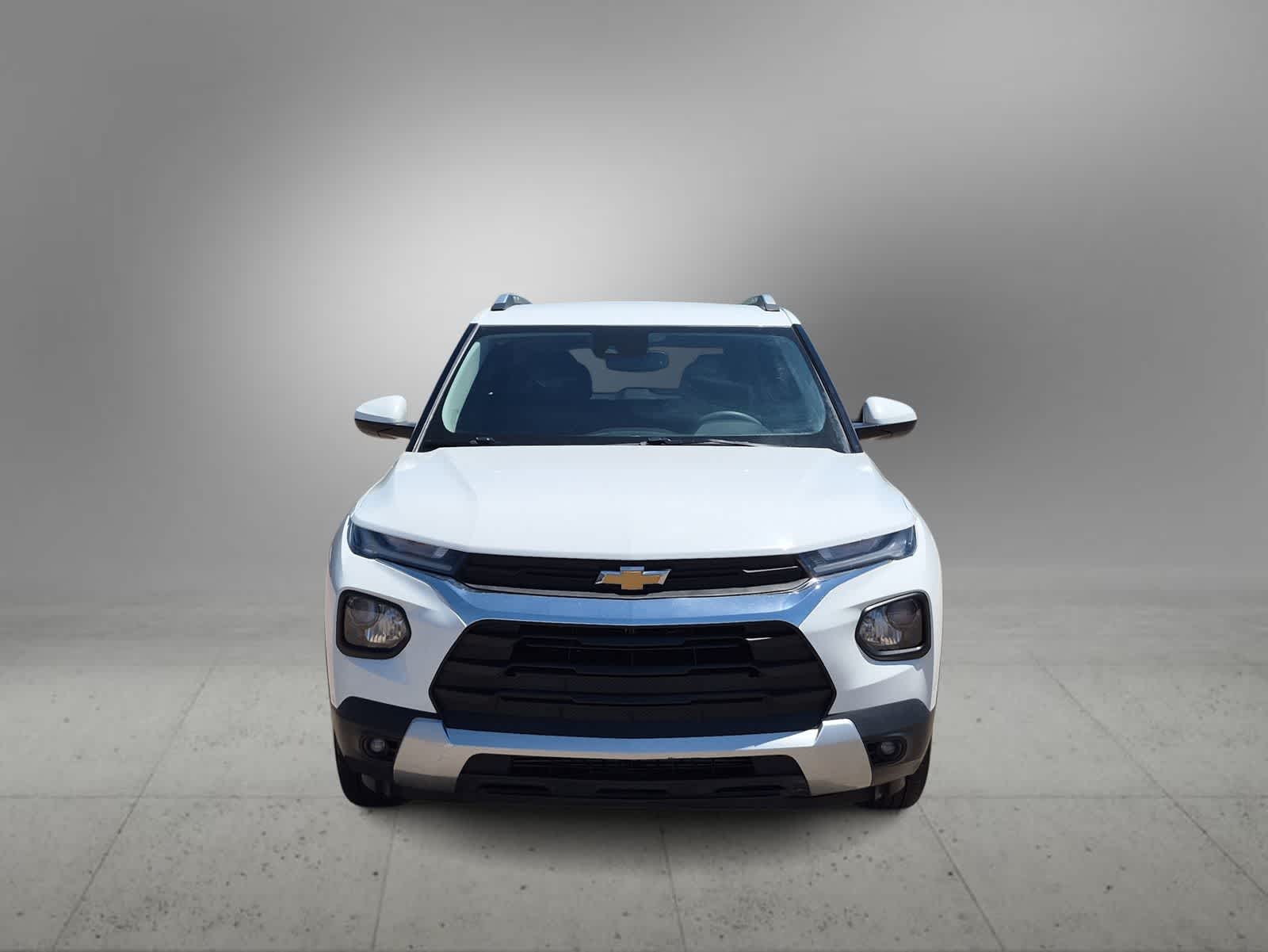 Thumbnail: 2023 Chevrolet TrailBlazer - 3