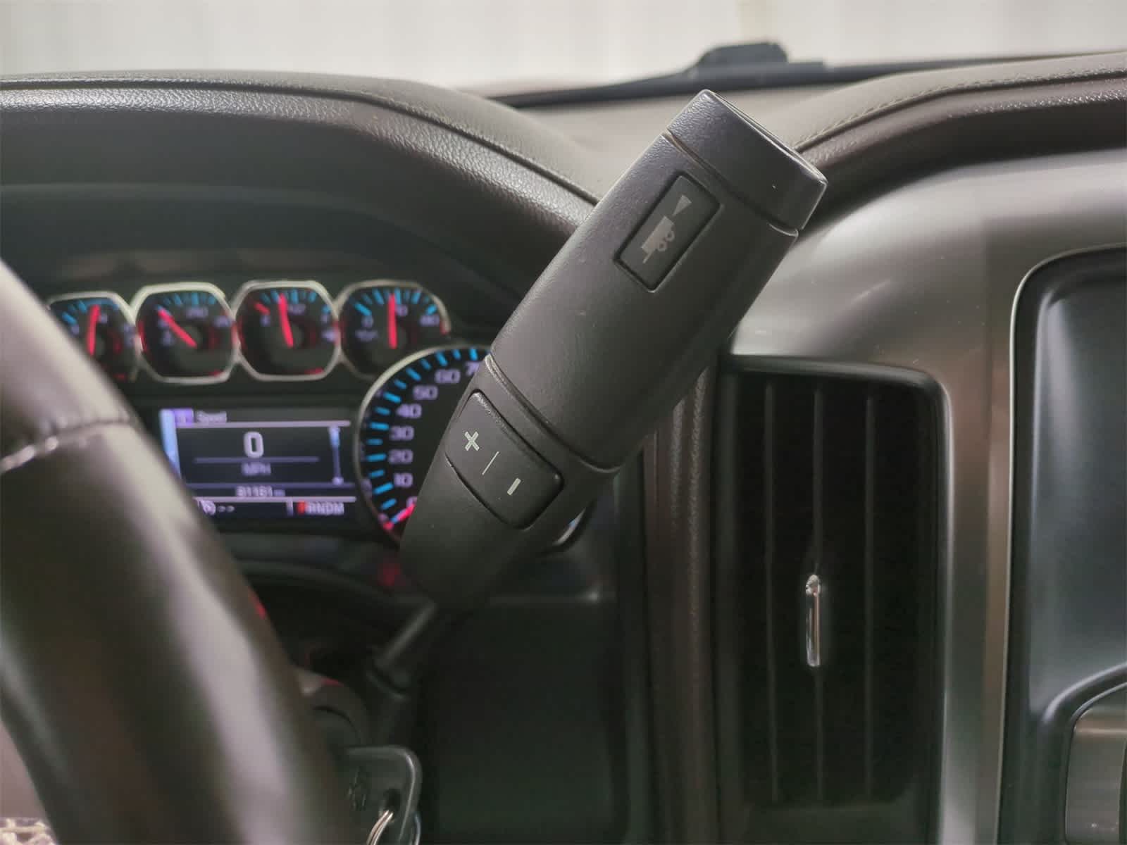 2016 Chevrolet Silverado 1500 LTZ 32