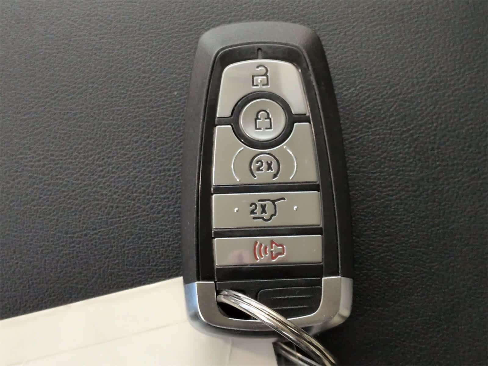 Thumbnail: 2022 Ford Edge - 36