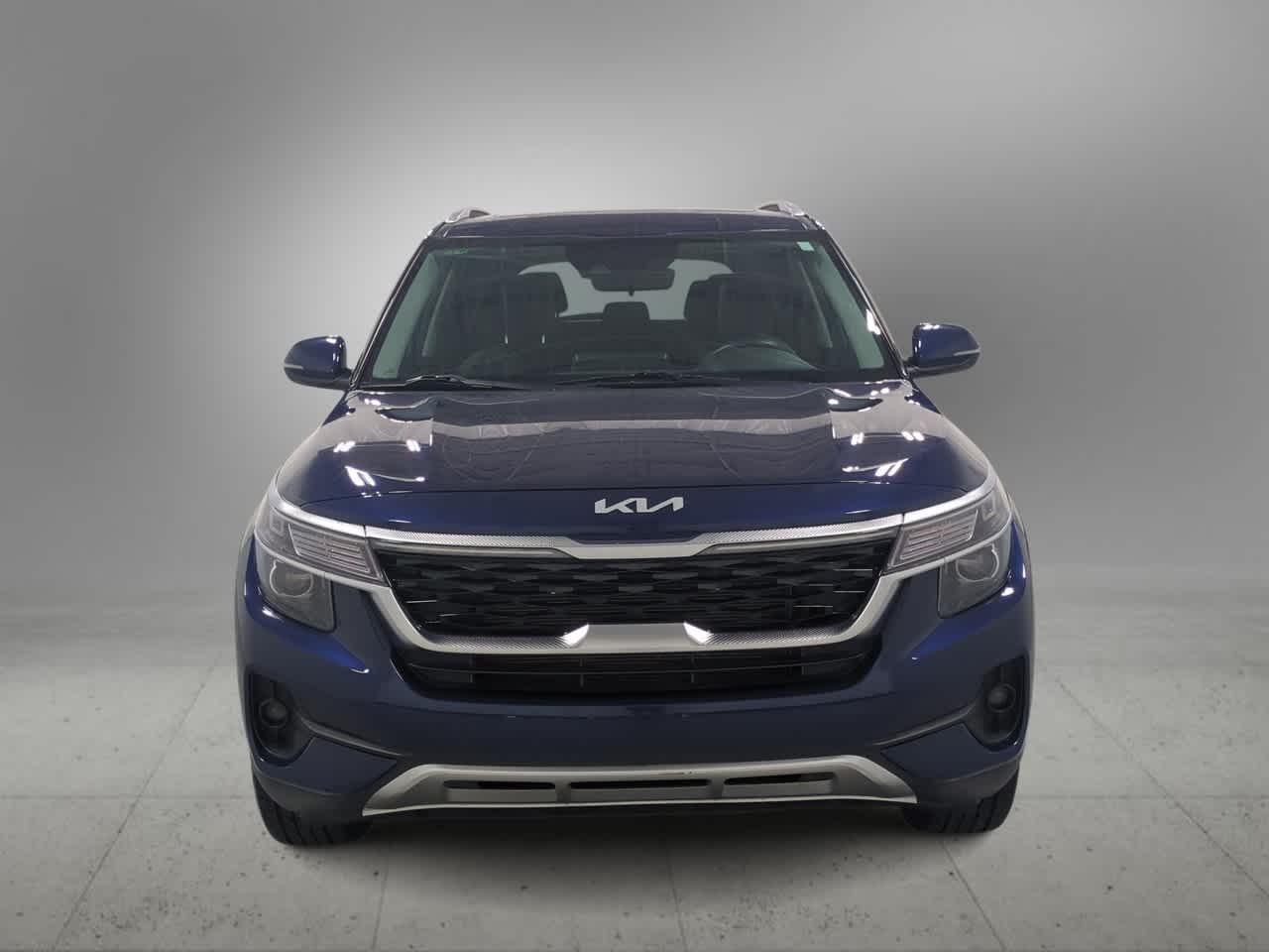 Thumbnail: 2022 Kia Seltos - 3