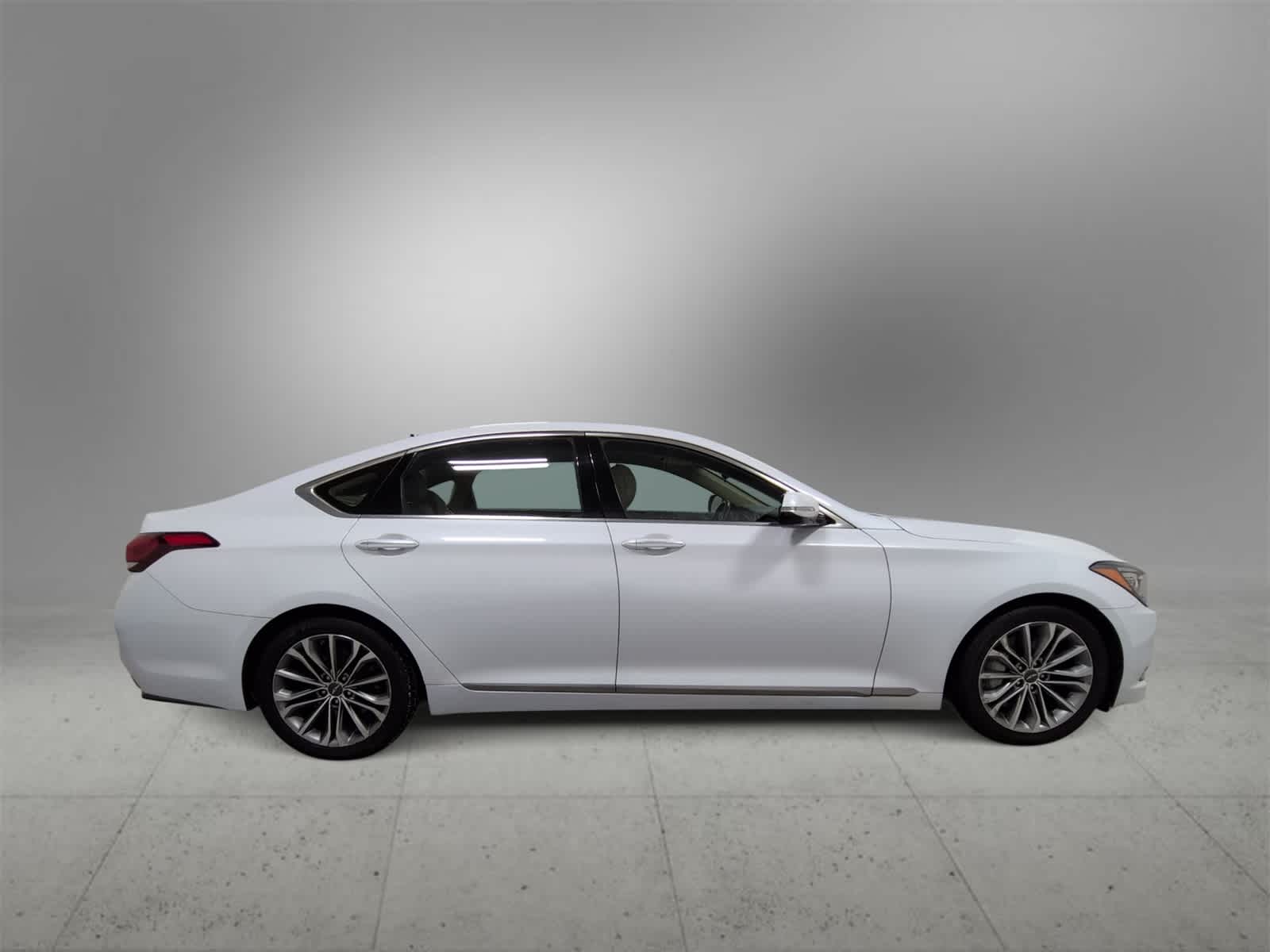 Thumbnail: 2015 Hyundai Genesis - 9