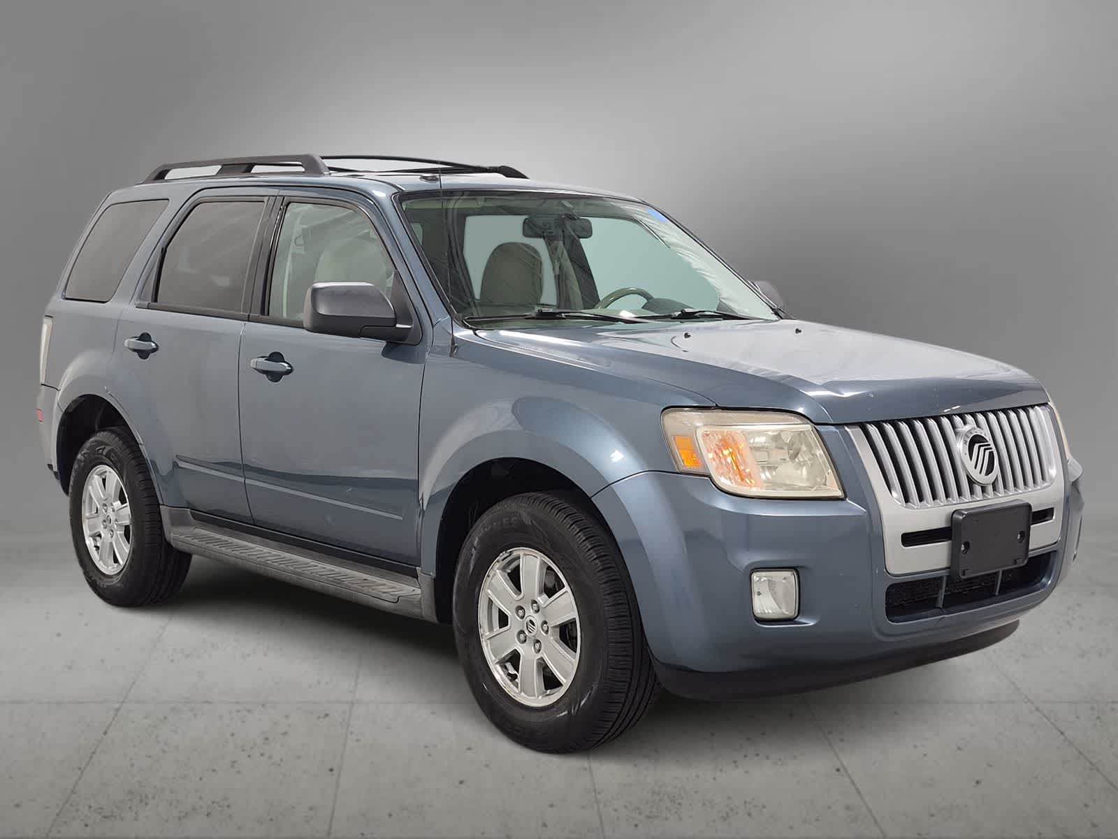 Used 2010 Mercury Mariner Base with VIN 4M2CN9BG5AKJ22950 for sale in Farmington Hills, MI